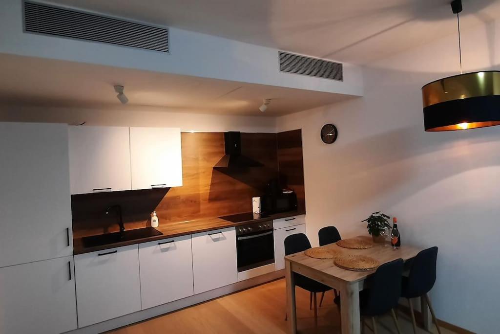 Sky-park Flat&Parking view 3