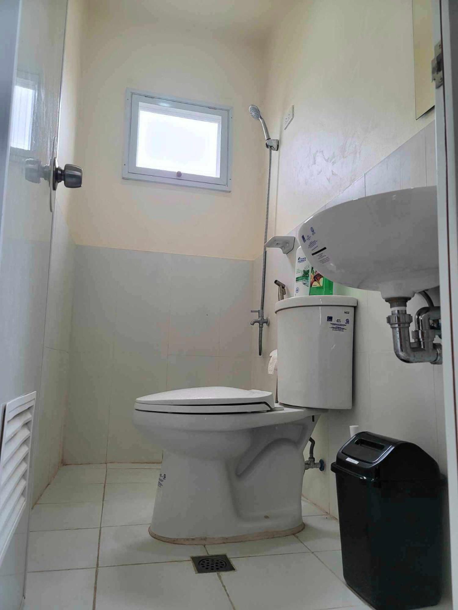 Air-Conditioned Living Room and Bedrooms, photo 13