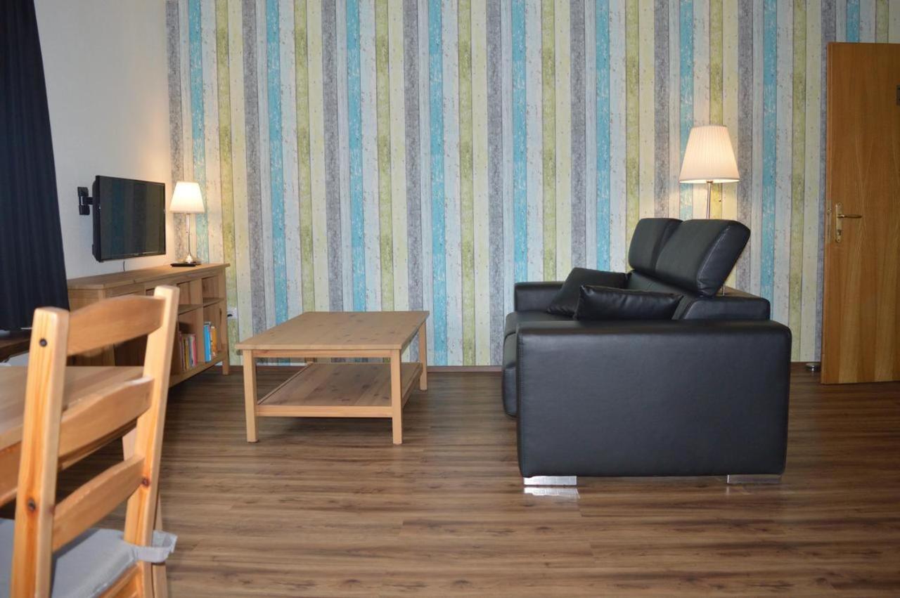 B & B Gmeineck