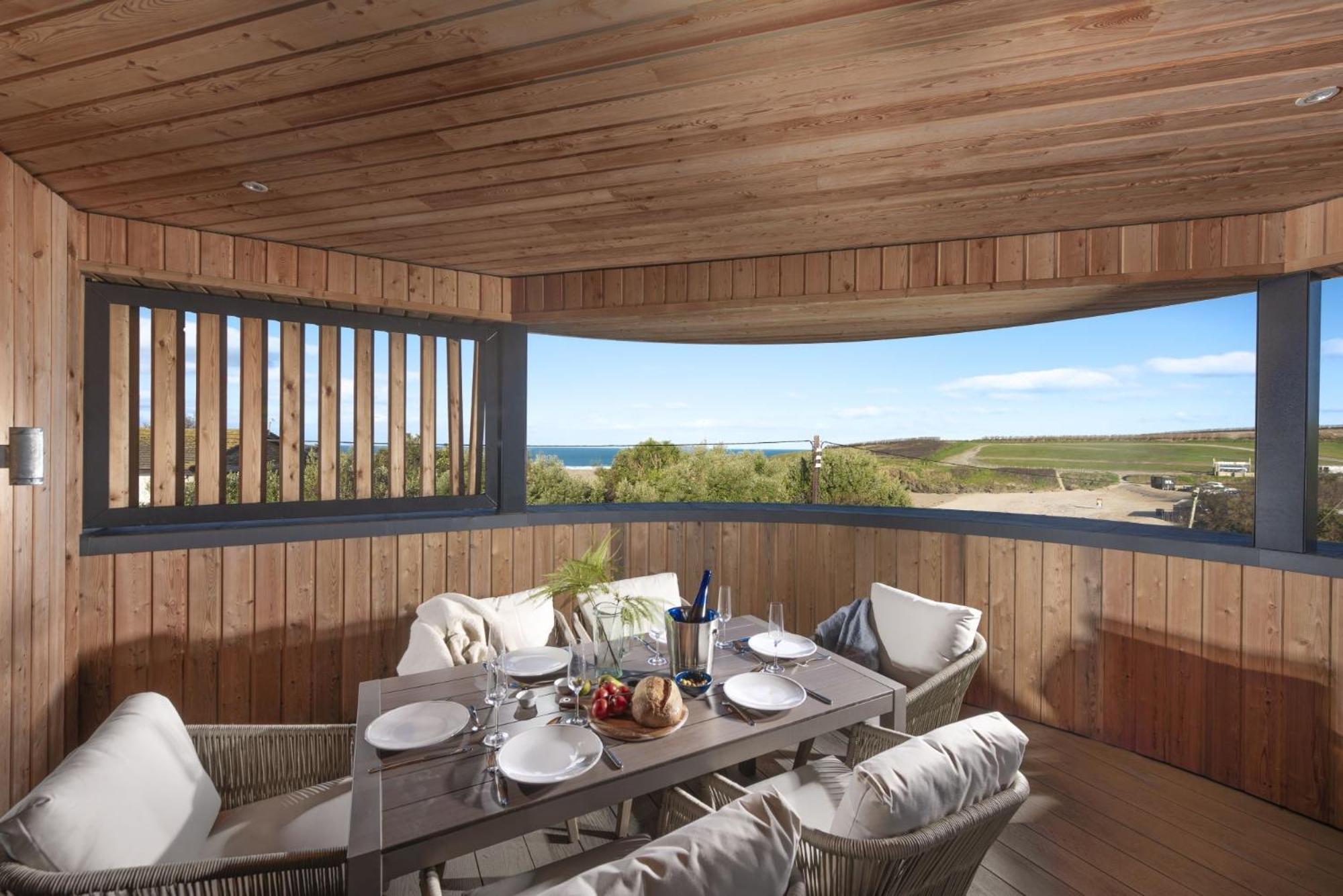 Harlyn Penthouse, Harlyn Bay - 1 pet accepted - Free Wi-fi - Sea View view 5