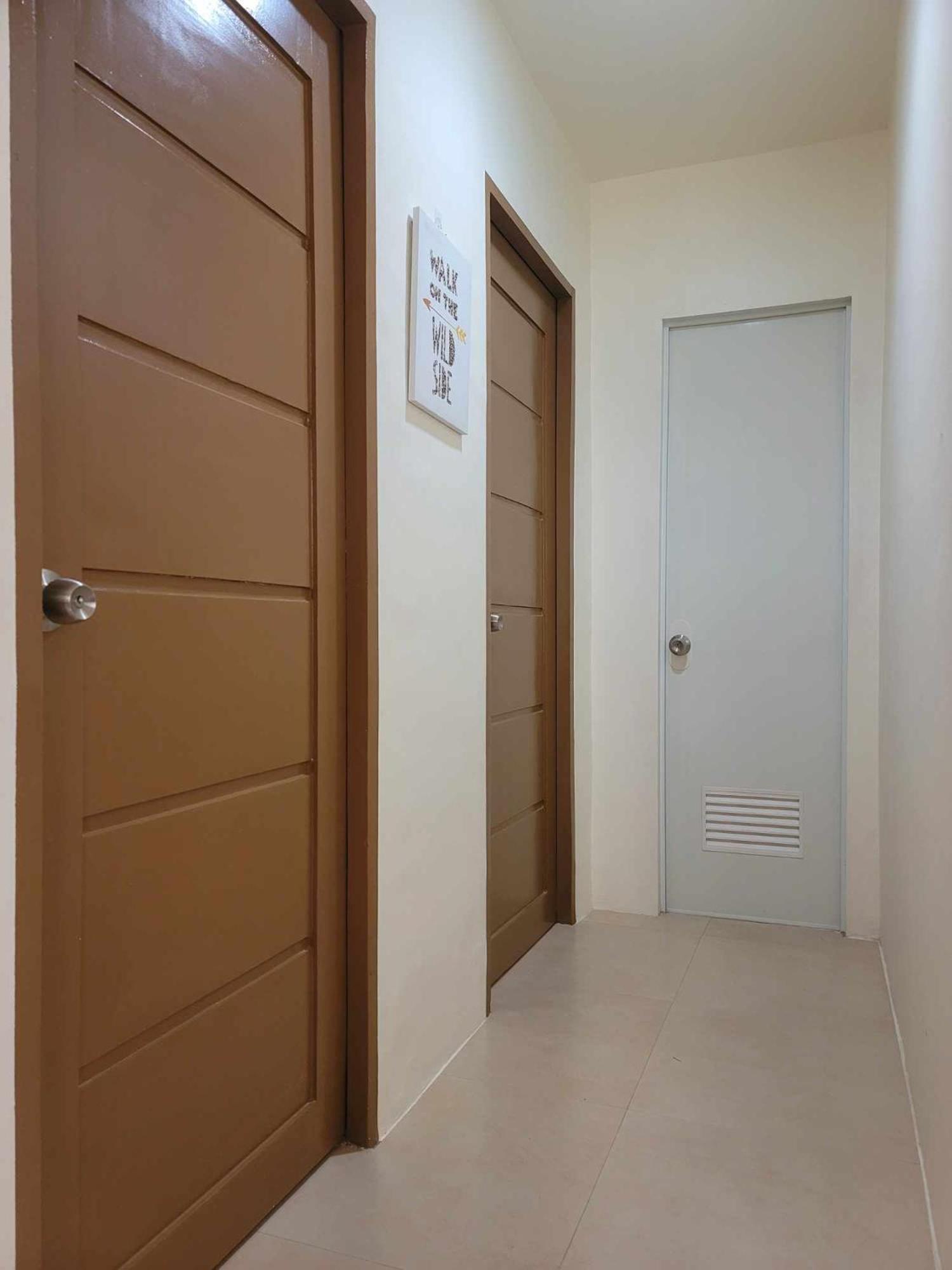 Air-Conditioned Living Room and Bedrooms