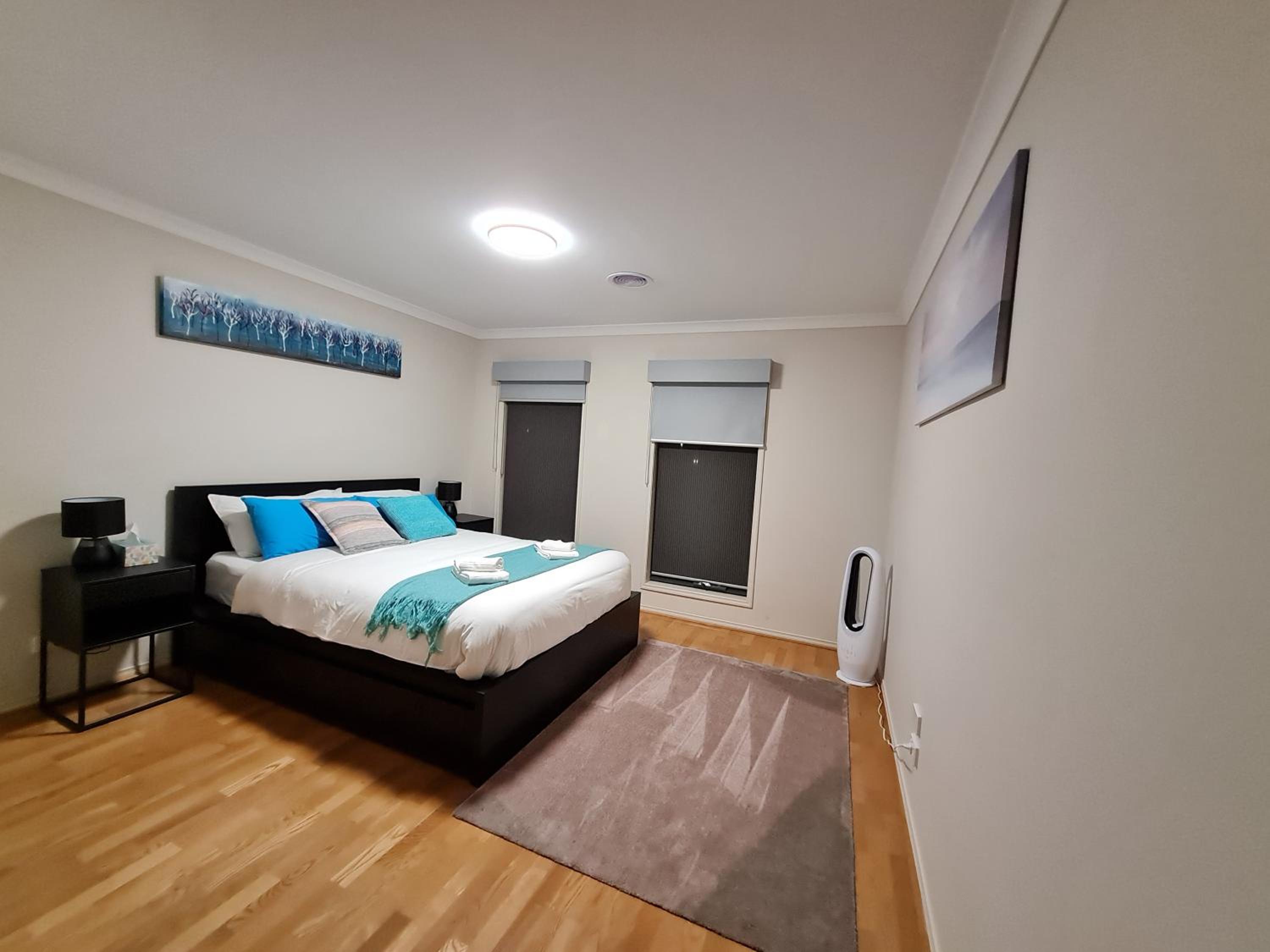 Stylish House in Geelong for Large Family or Group