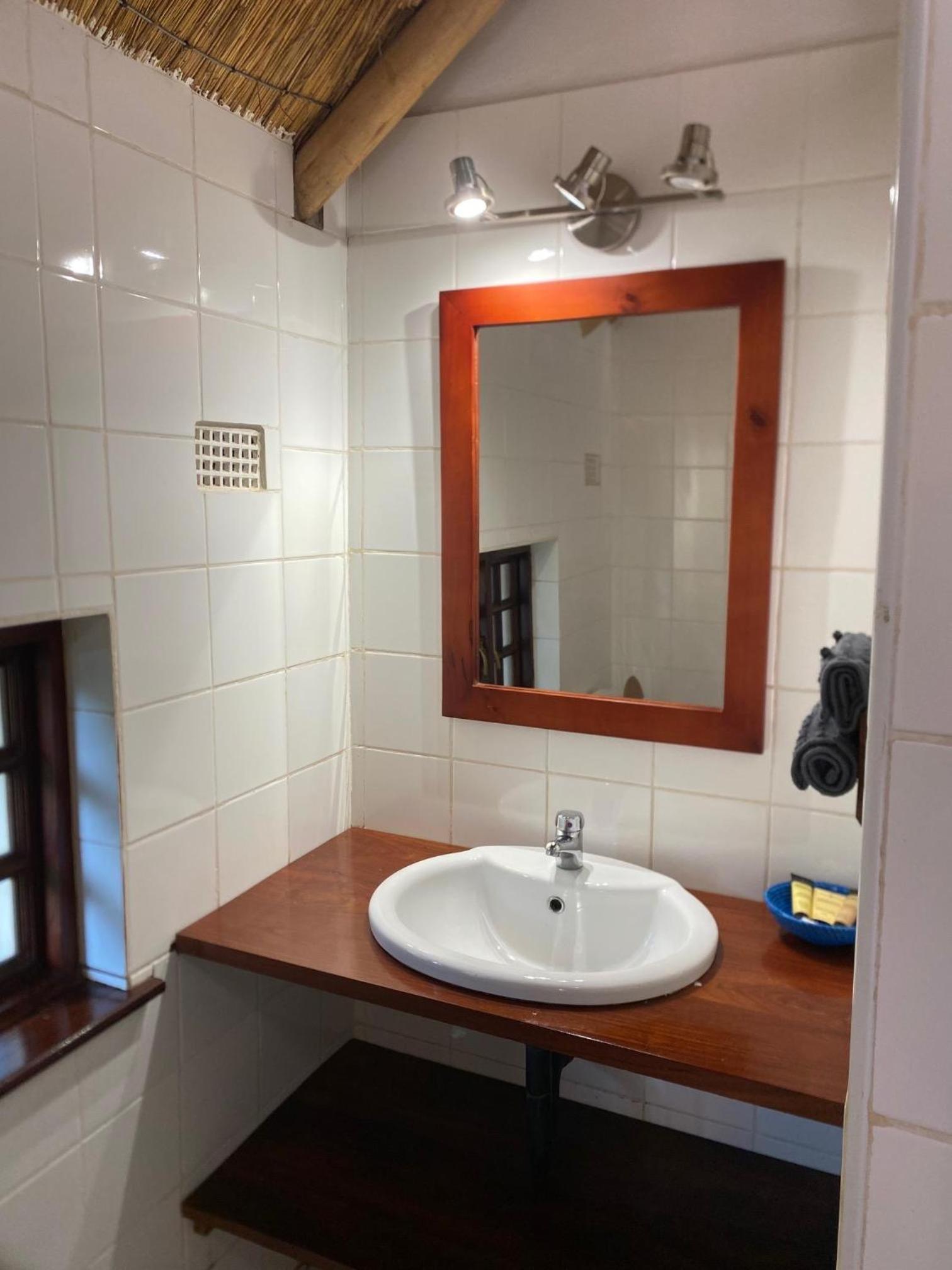 2 bed apartment with pool - 2126