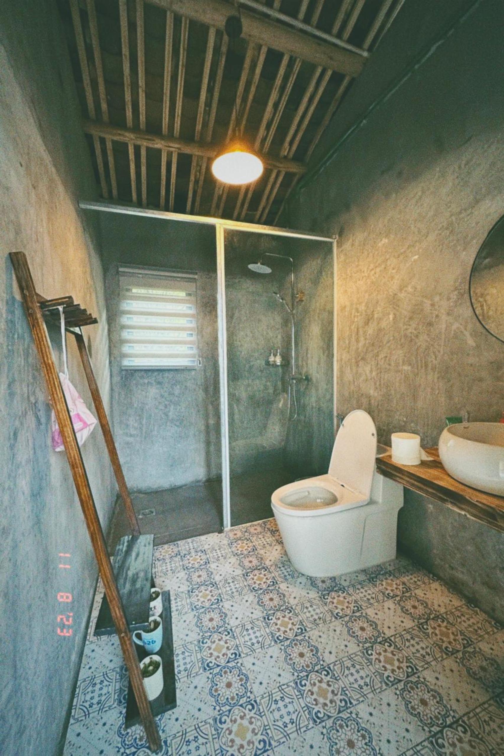 Maison de Hill Home