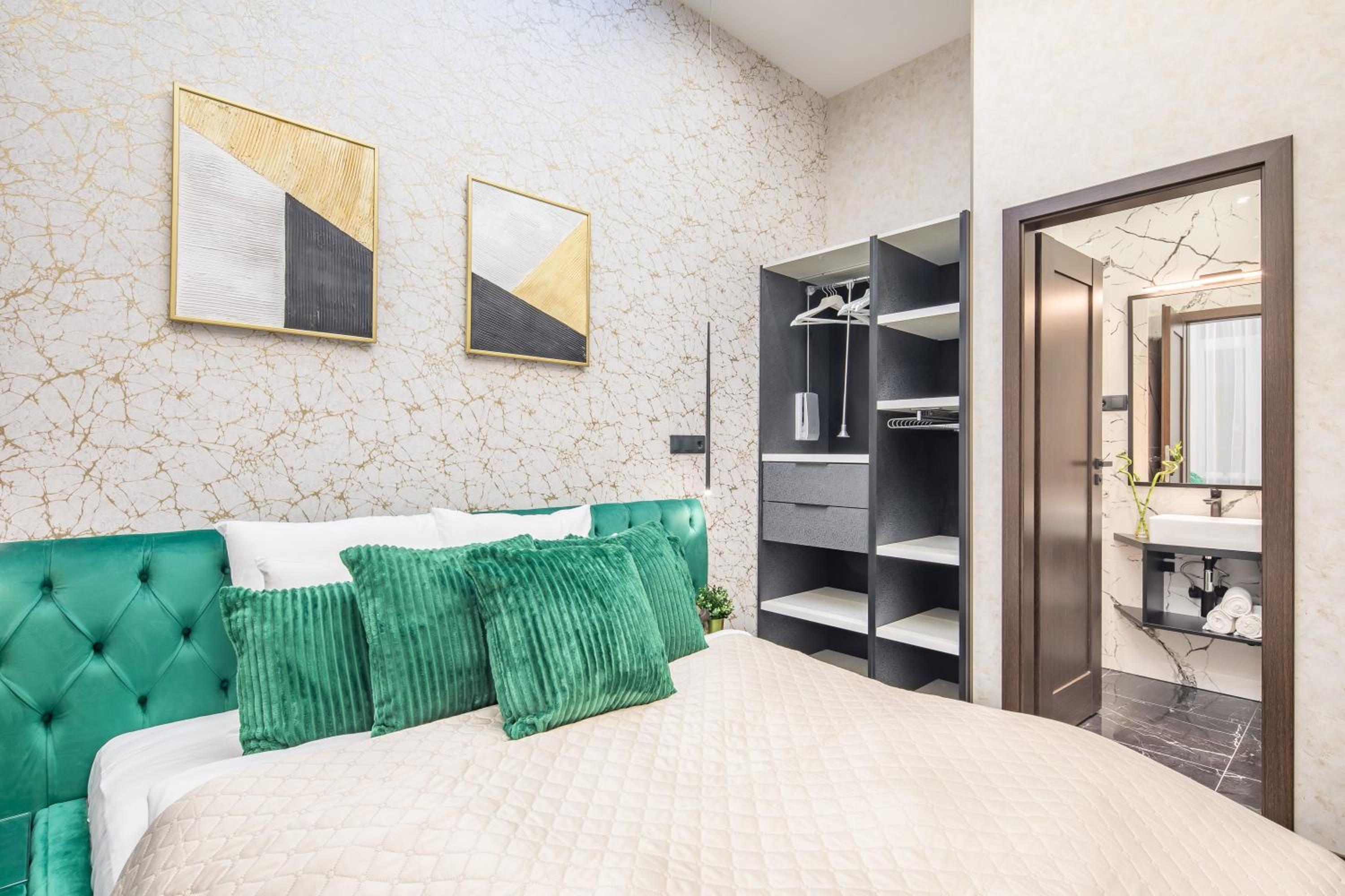 Extreme Central - Luxy Stay view 5