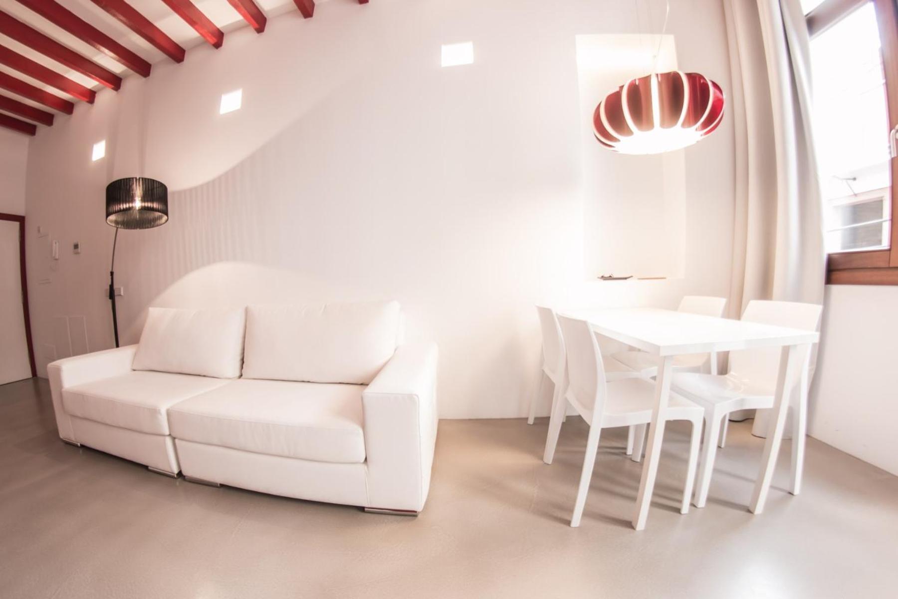 Lonja Suites Apartments
