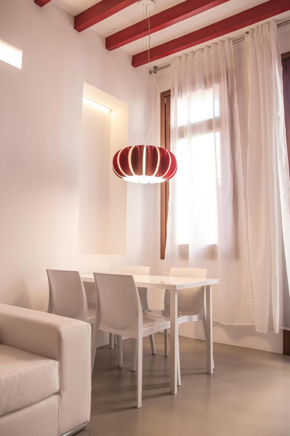 Lonja Suites Apartments