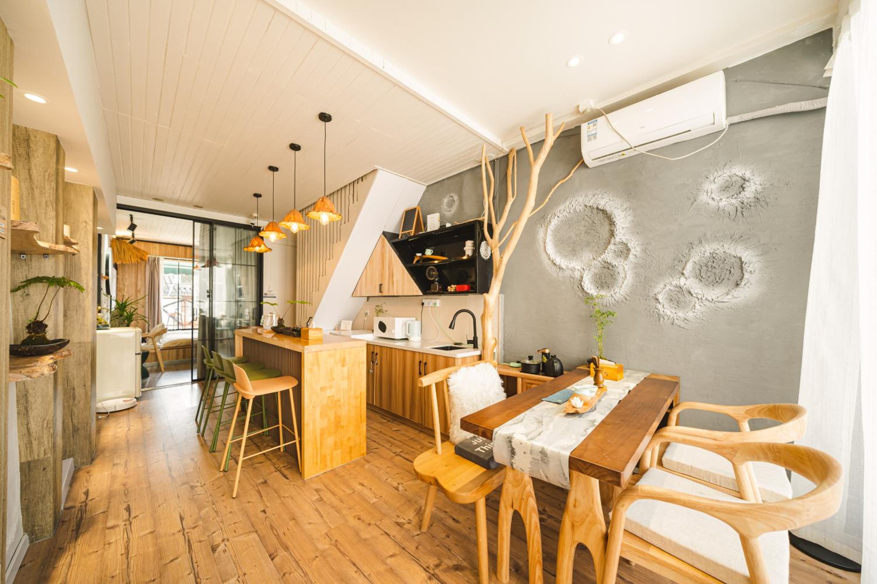 Shanghai River View Villa