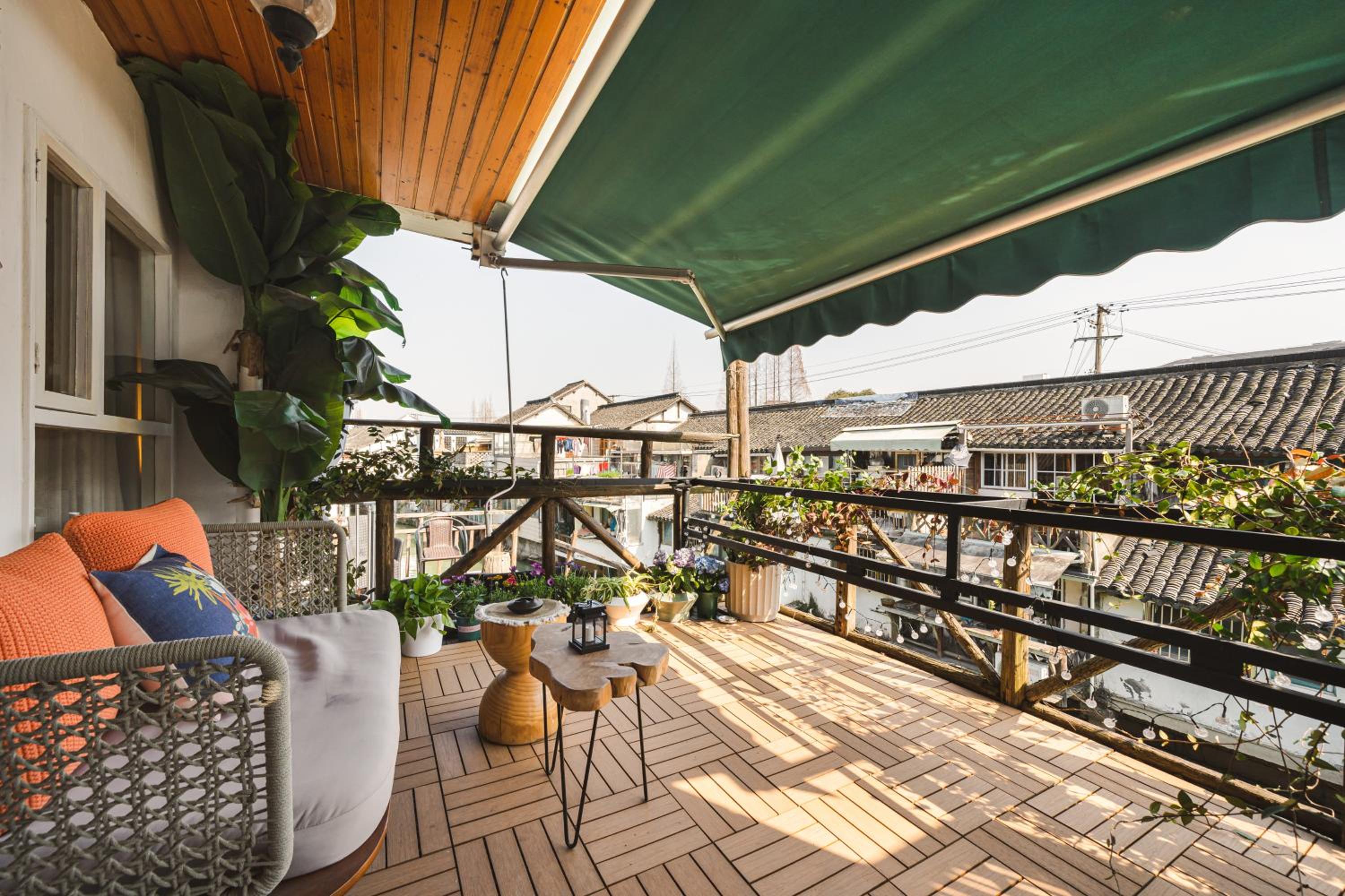 Shanghai River View Villa