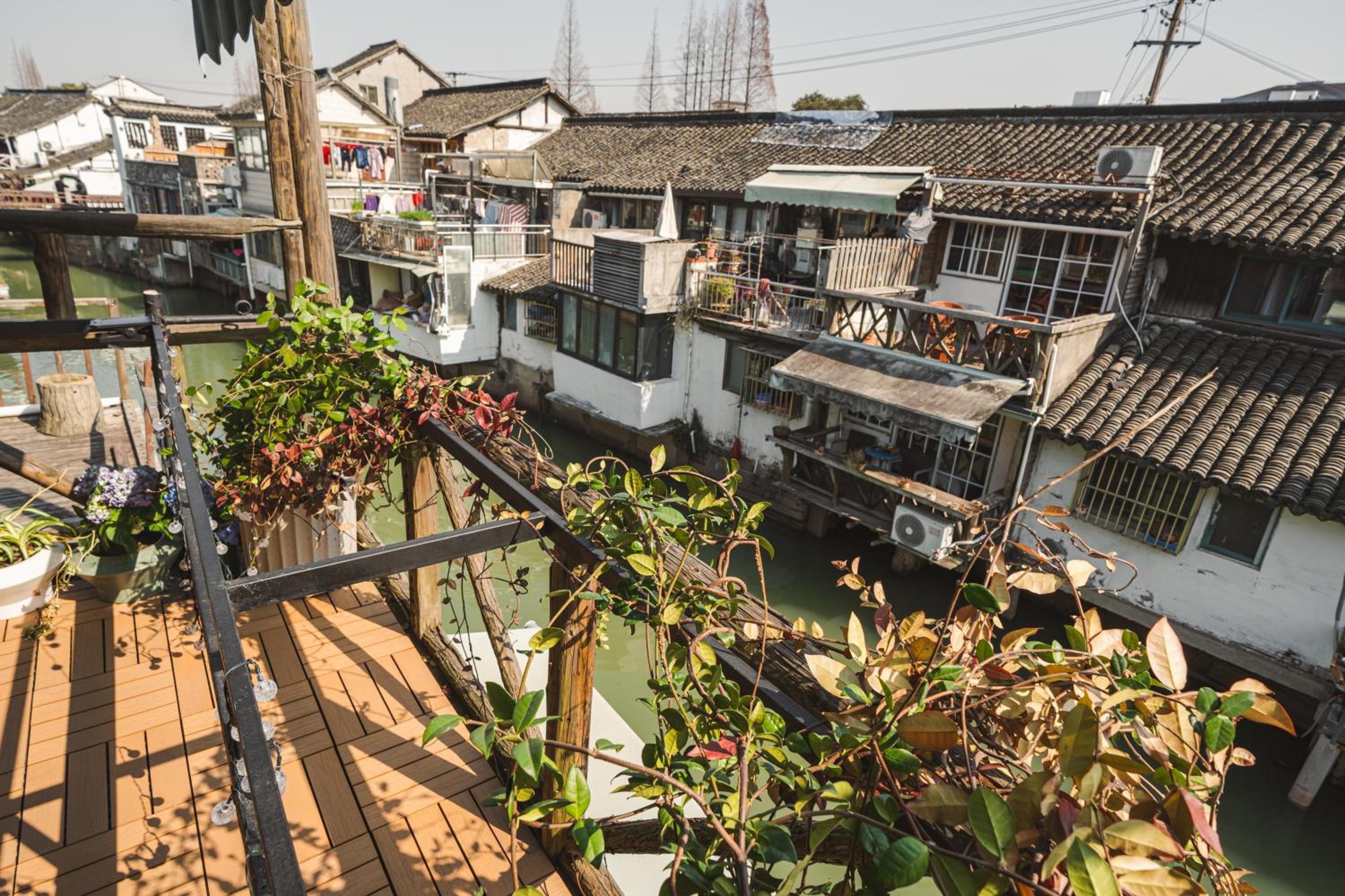 Shanghai River View Villa