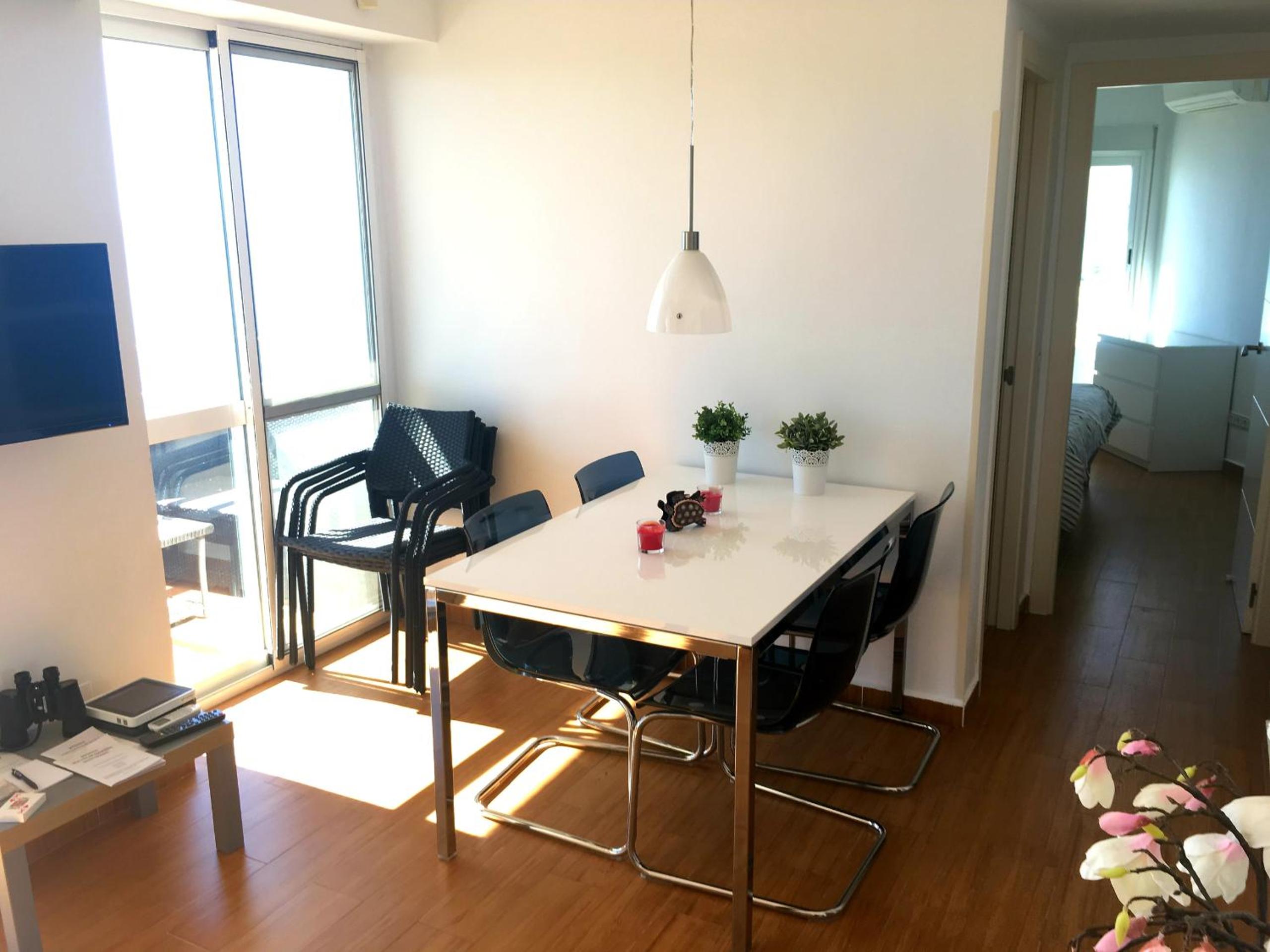 Deluxe penthouse with sea views near Puerto Marina