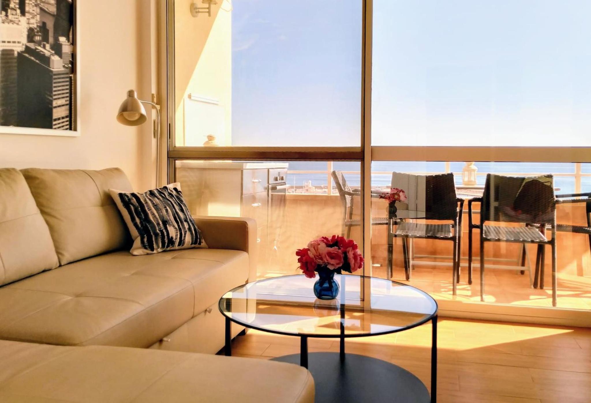 Deluxe penthouse with sea views near Puerto Marina