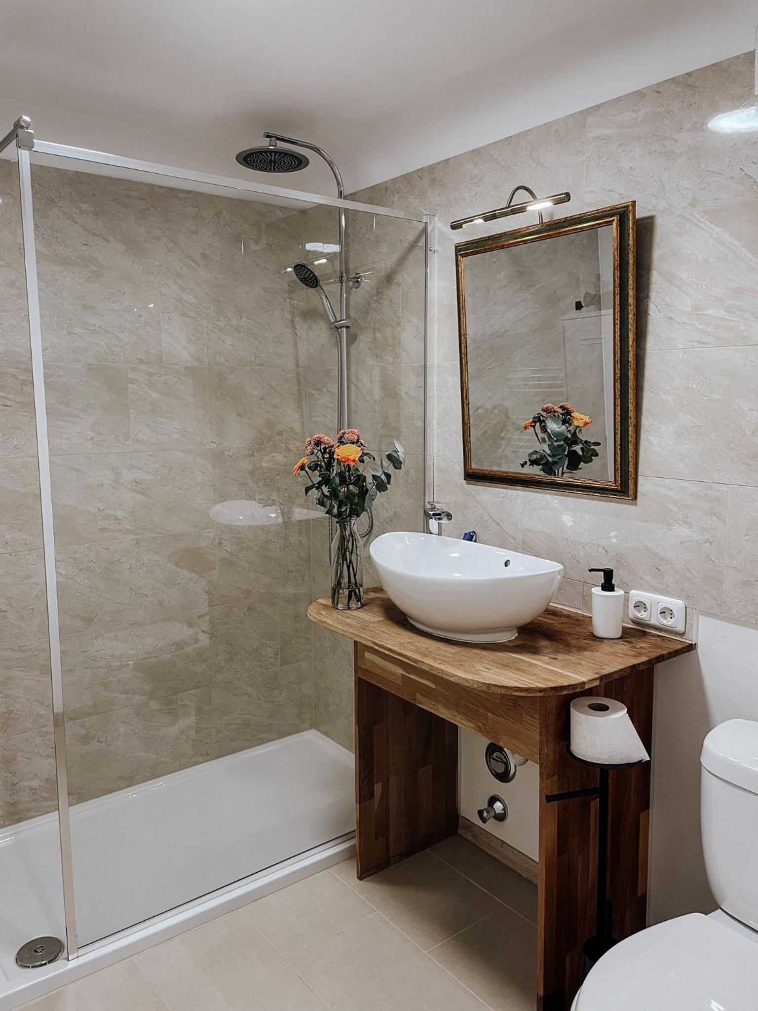 Traunsee Design Apartment for 2 People