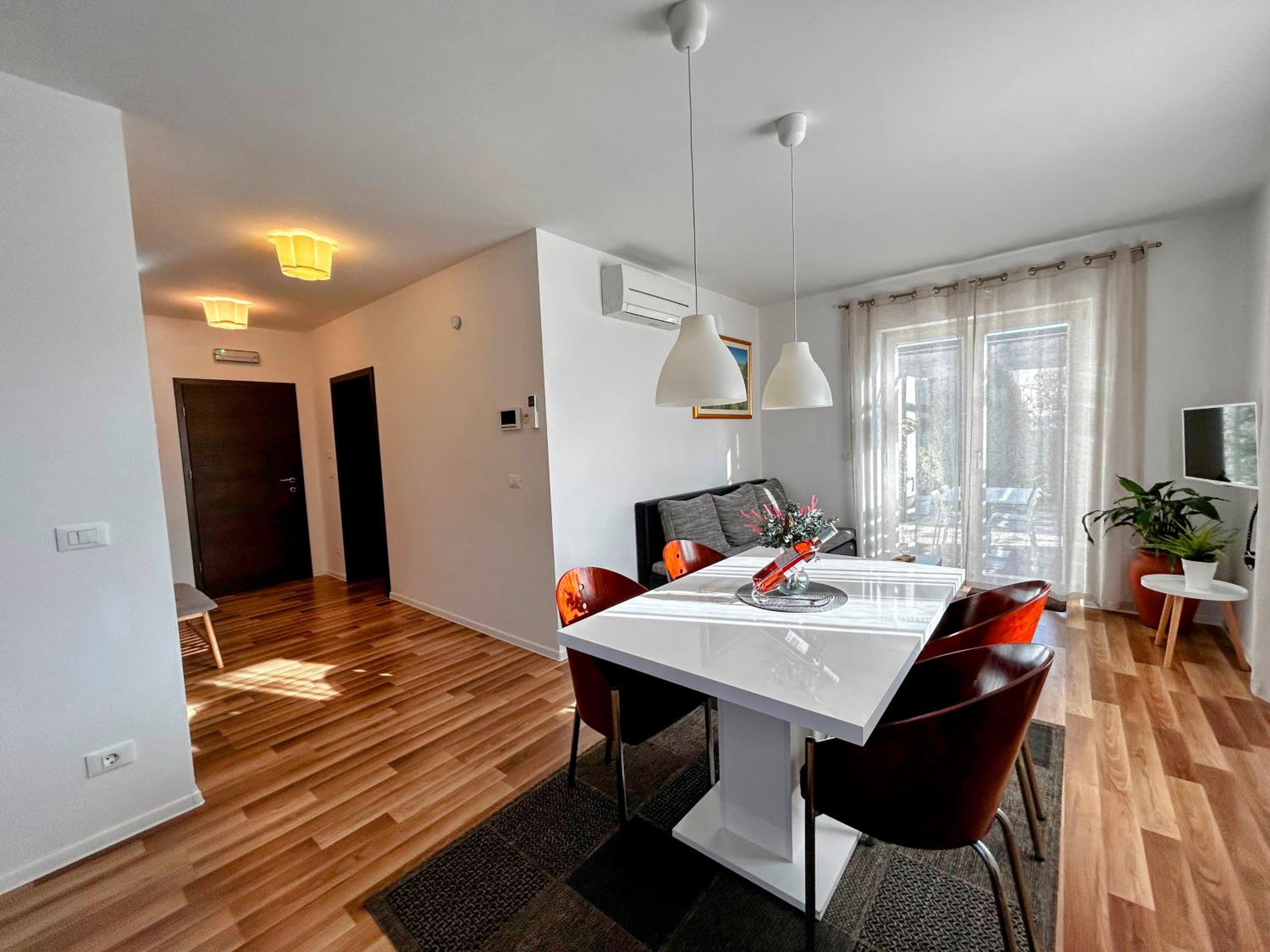 Rooms and Apartments IstraSoley