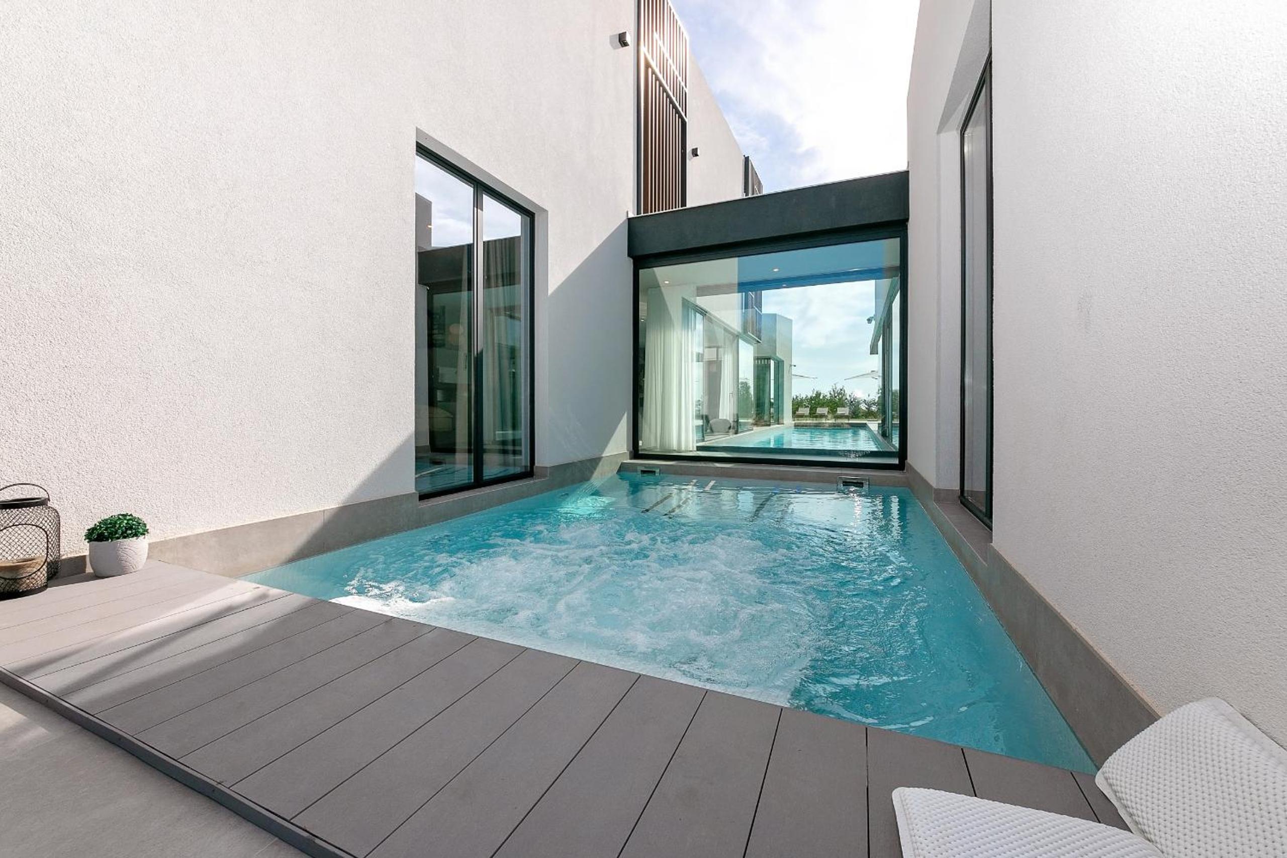 Modern villa Ruzic with pool near Porec