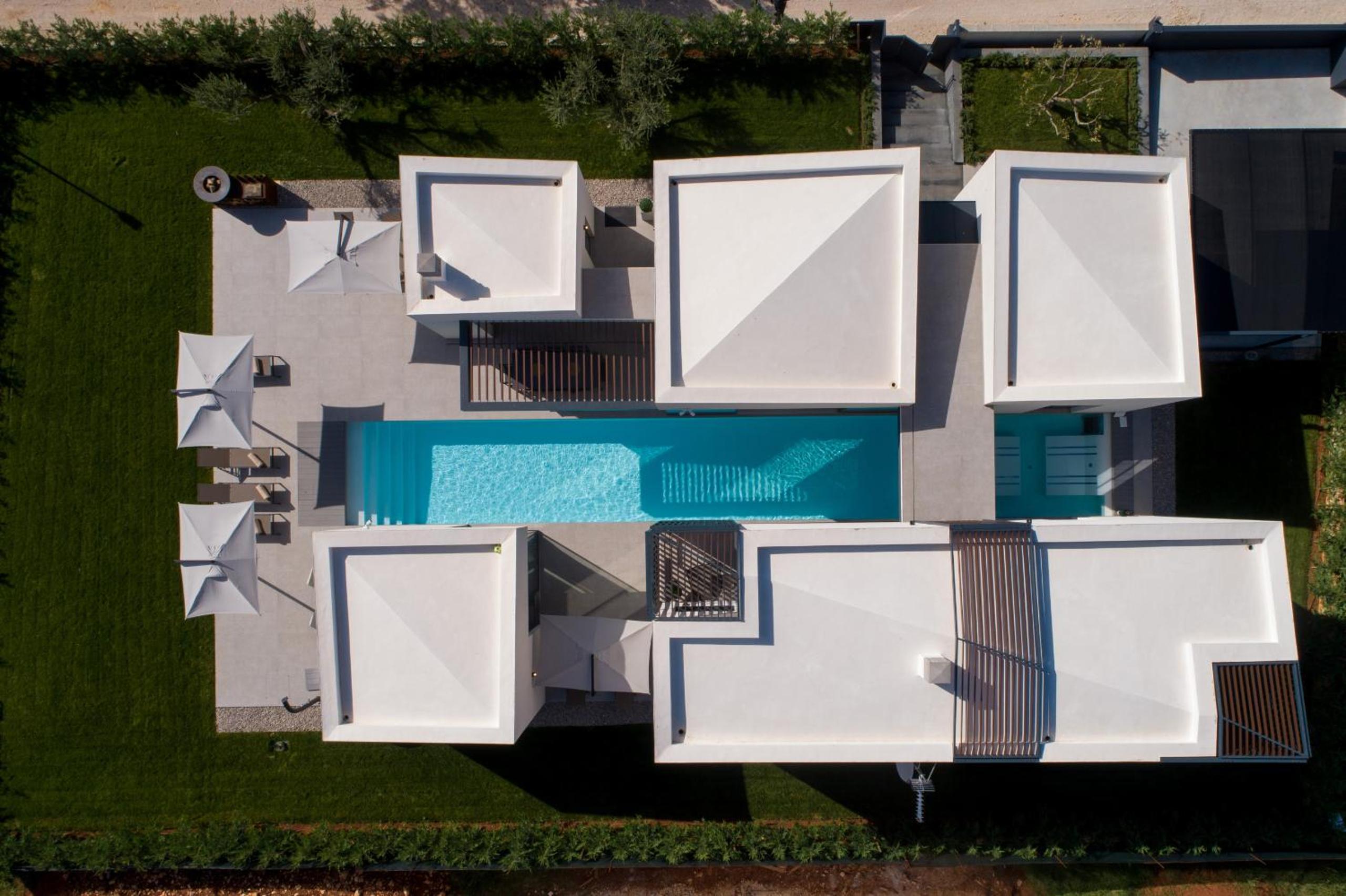 Modern villa Ruzic with pool near Porec