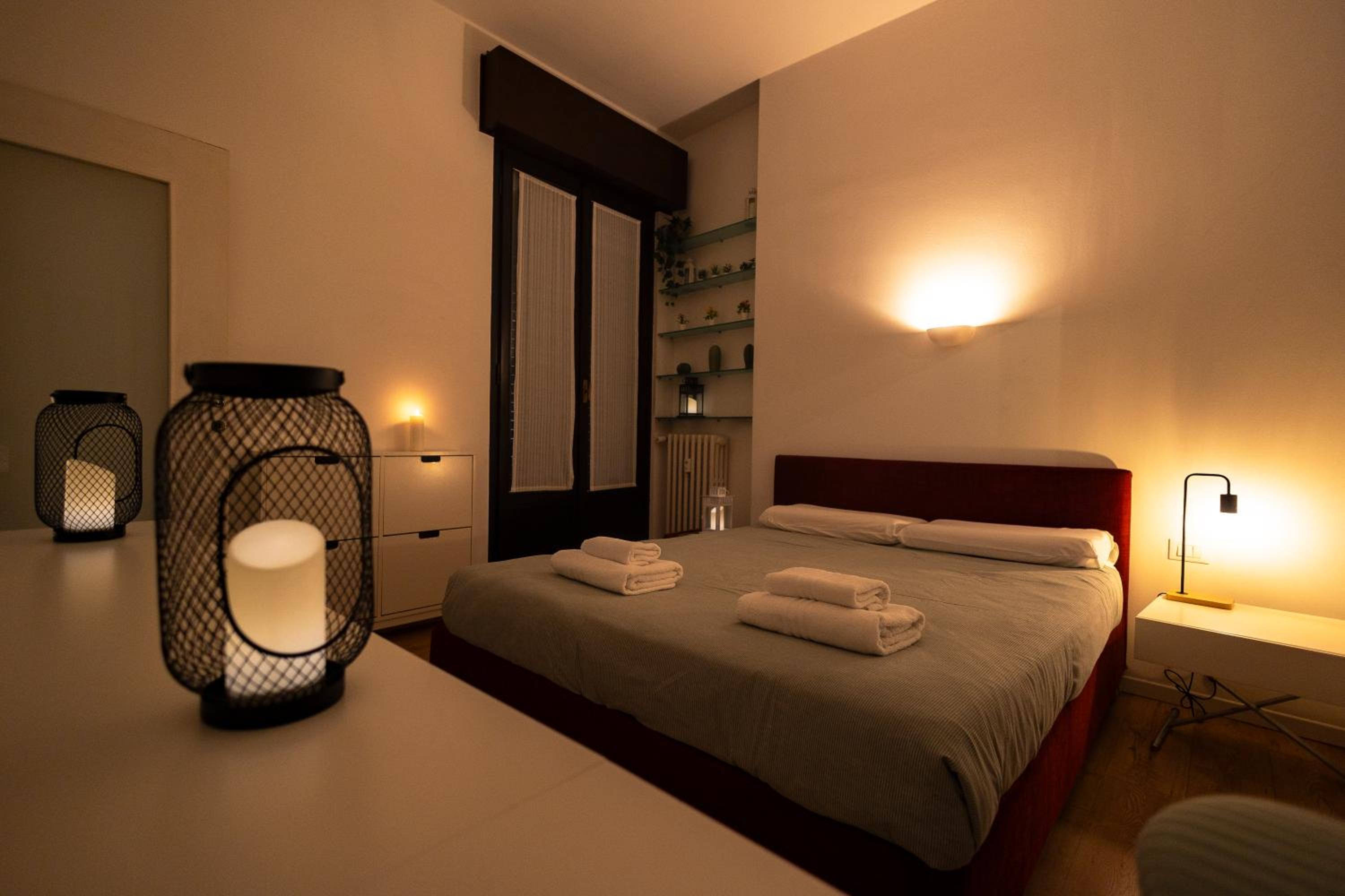 tHE Lantern Flat - Darsena Area