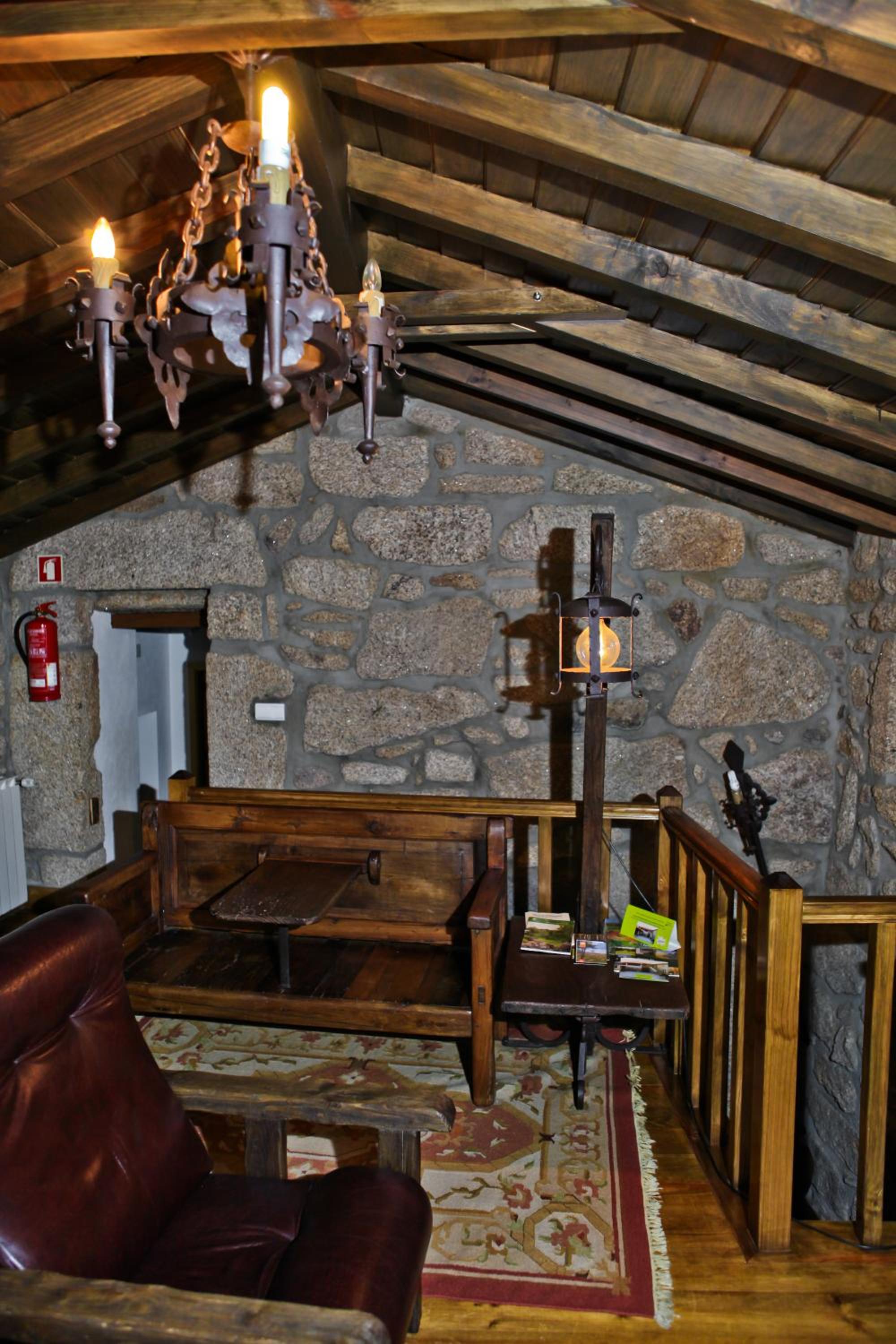 Casas do Cavaleiro Eira view 5