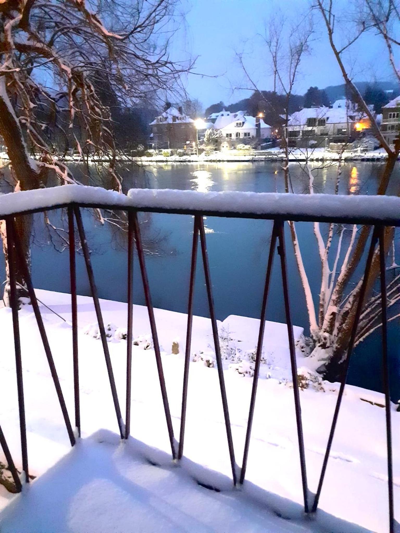 Pieds dans l'eau Private Wellness Bordure de Meuse