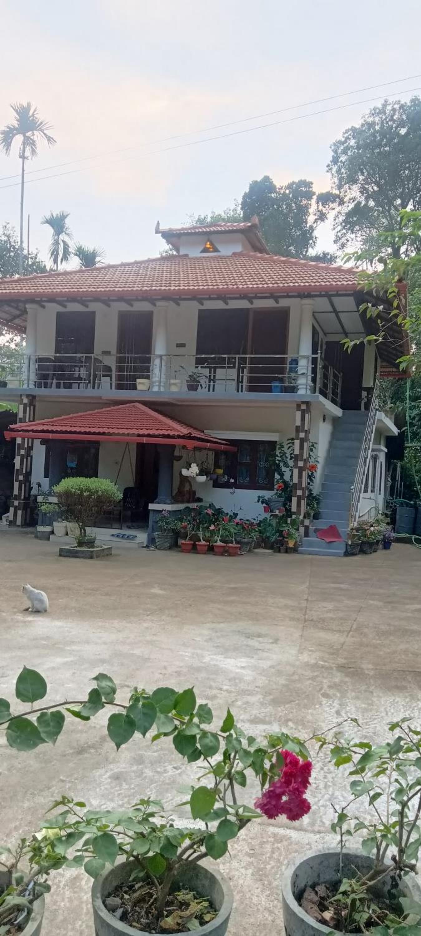 Kund estate villa
