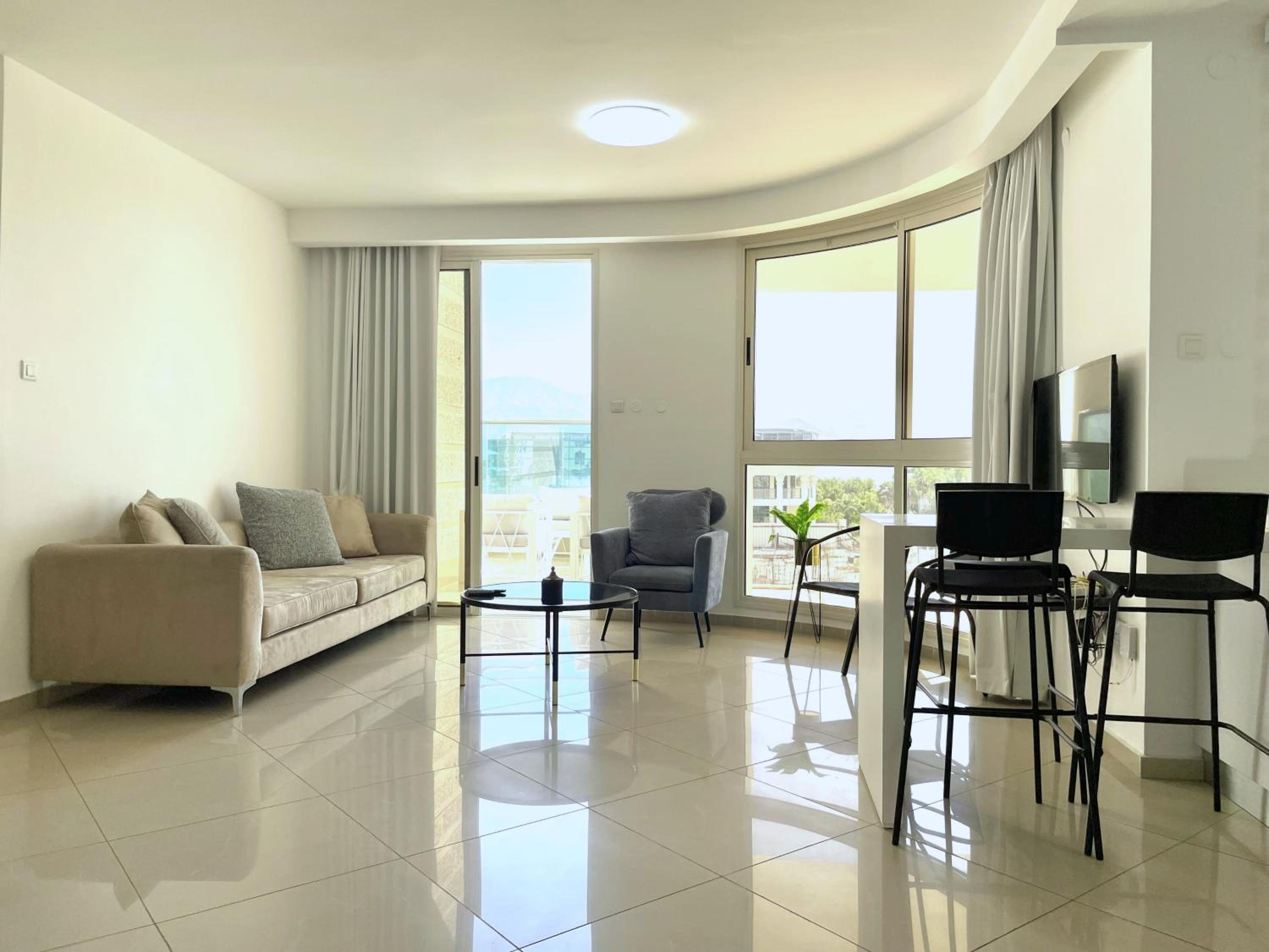 Stylish 3BR Golf Residence Eilat view 2