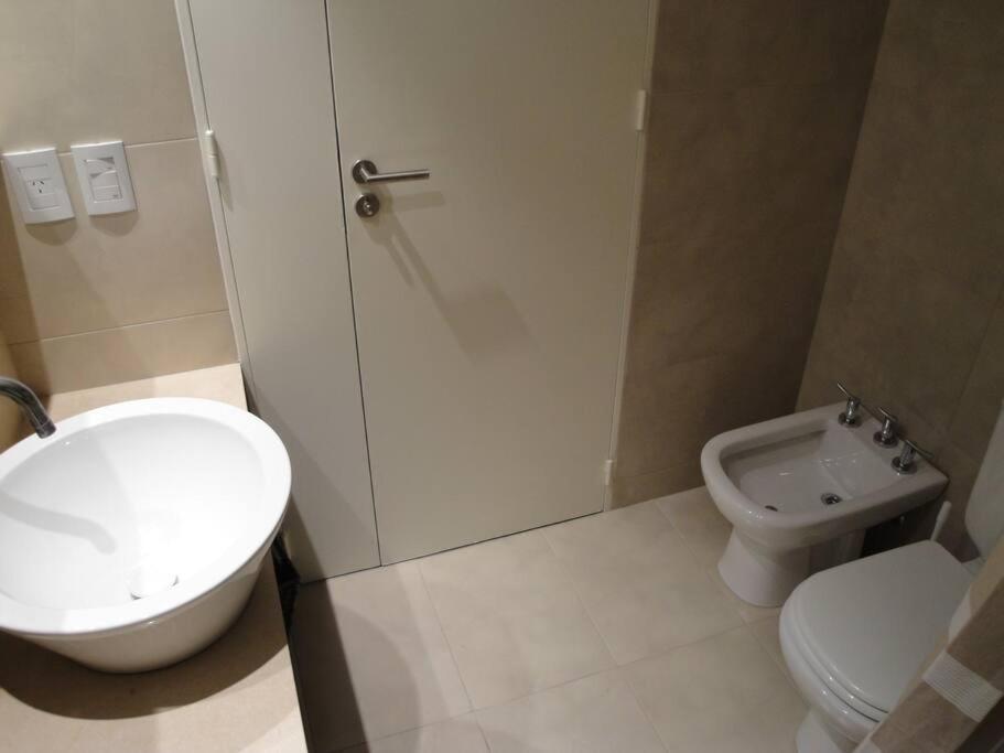 Palermo High Floor Apt. -City & River View-