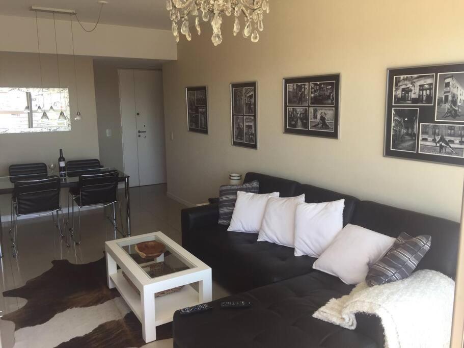Palermo High Floor Apt. -City & River View-