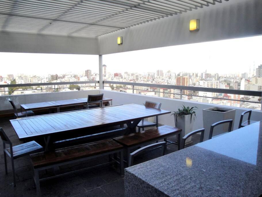 Palermo High Floor Apt. -City & River View-