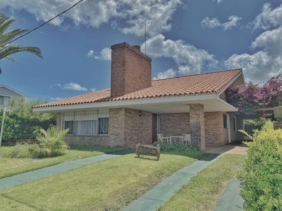 Chalet tradicional a metros de la playa
