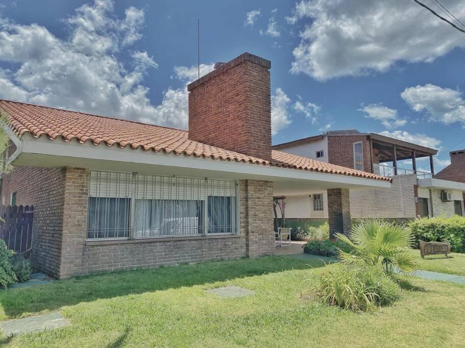Chalet tradicional a metros de la playa