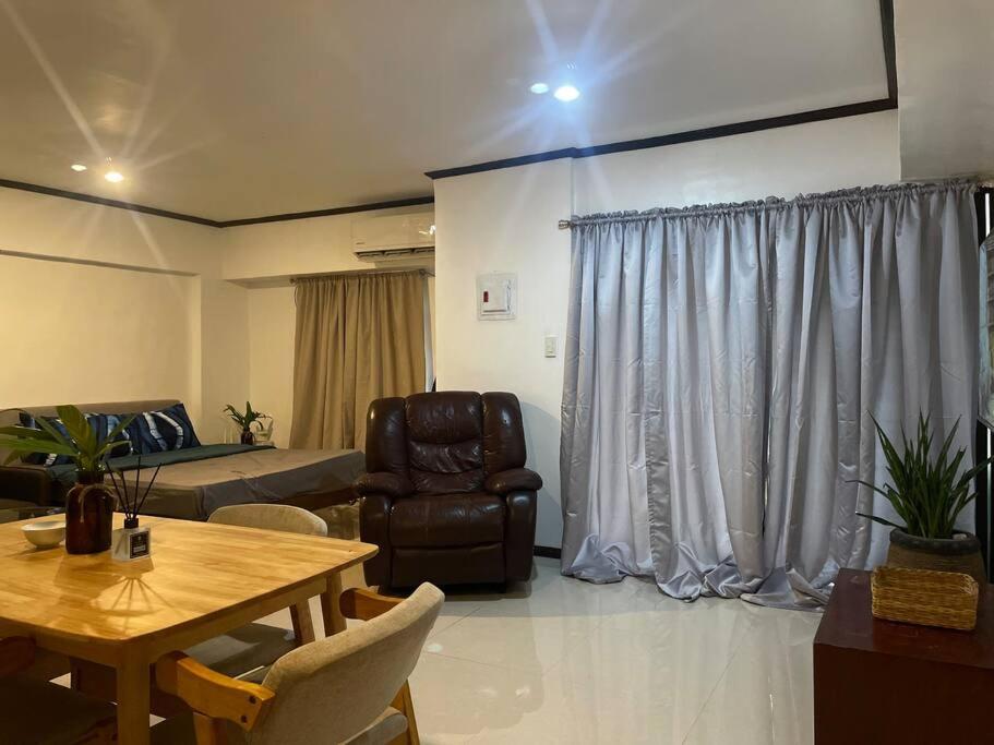 The Bachelor's Suite at Mactan Airport