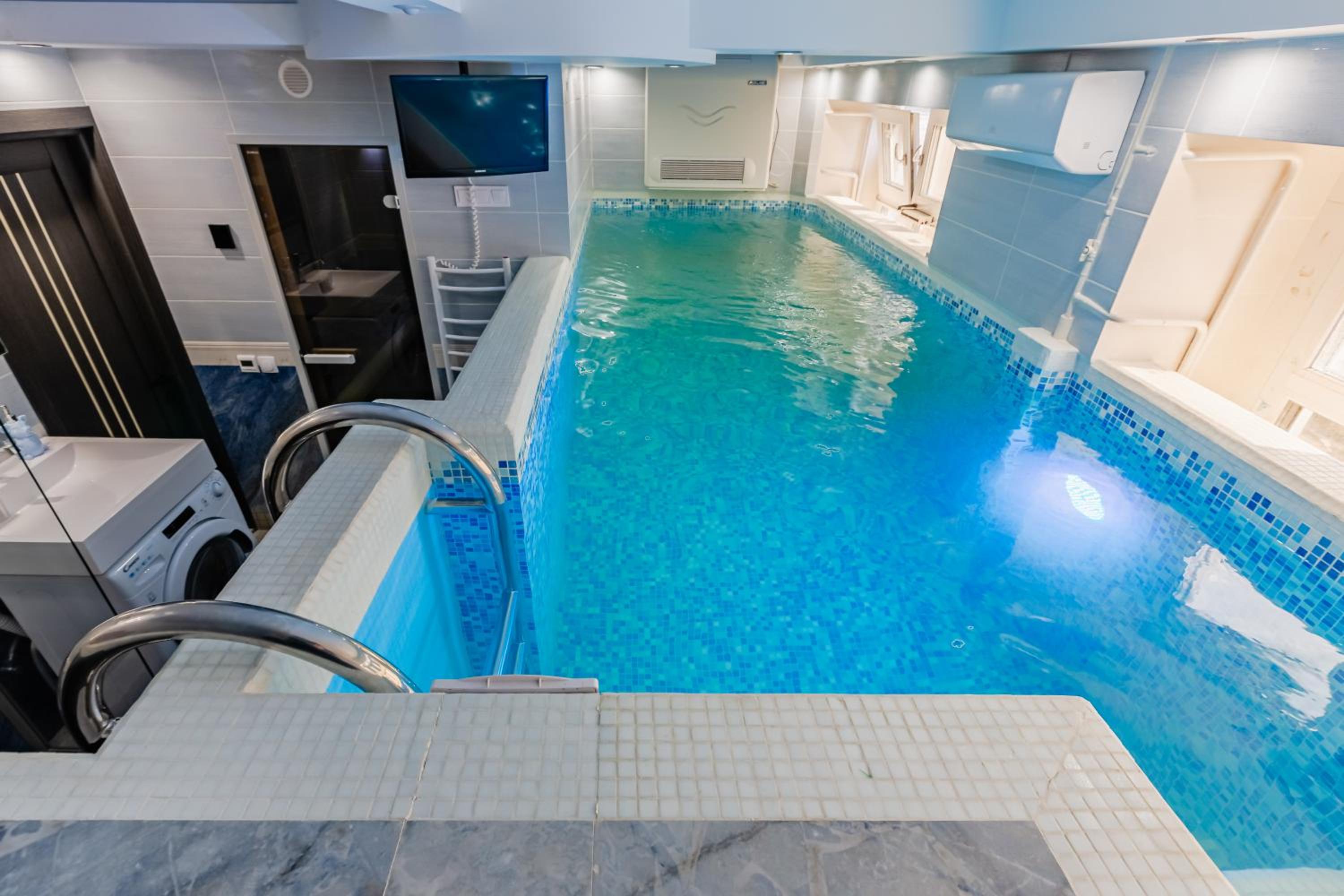 Gorgeous Apartment view 3