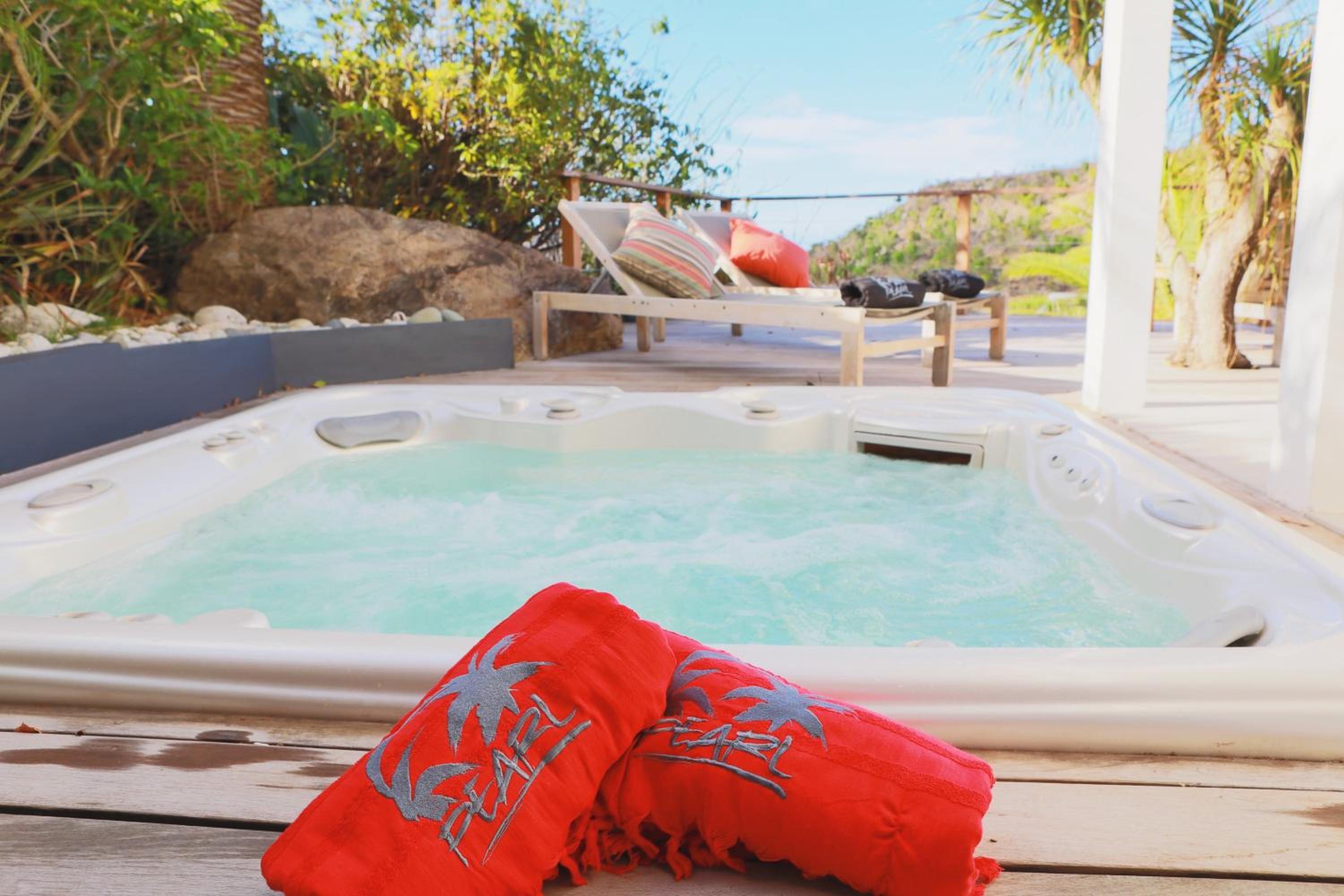 Pearl's Roc Villa