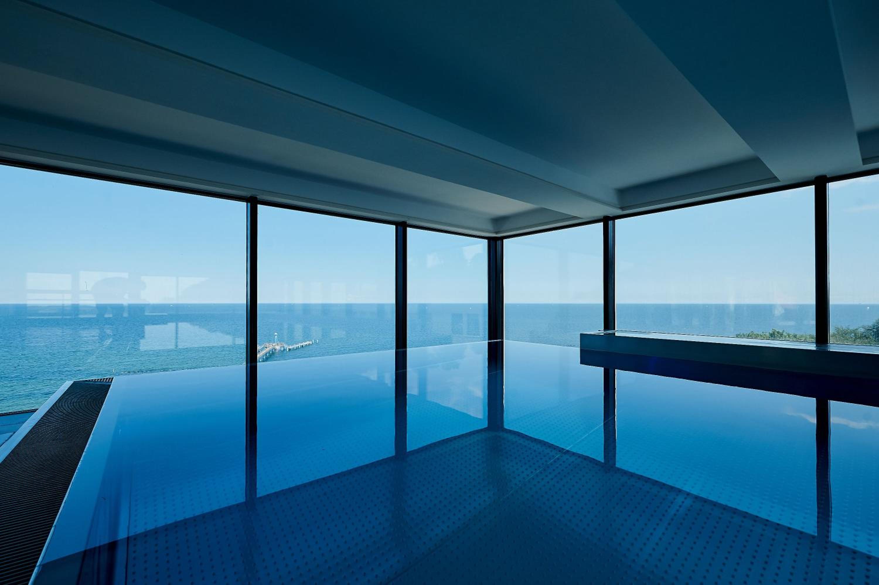 Pool und Sauna mit Meerblick, direkt an der Seebrücke - FIRST Sellin FeWo 3 8