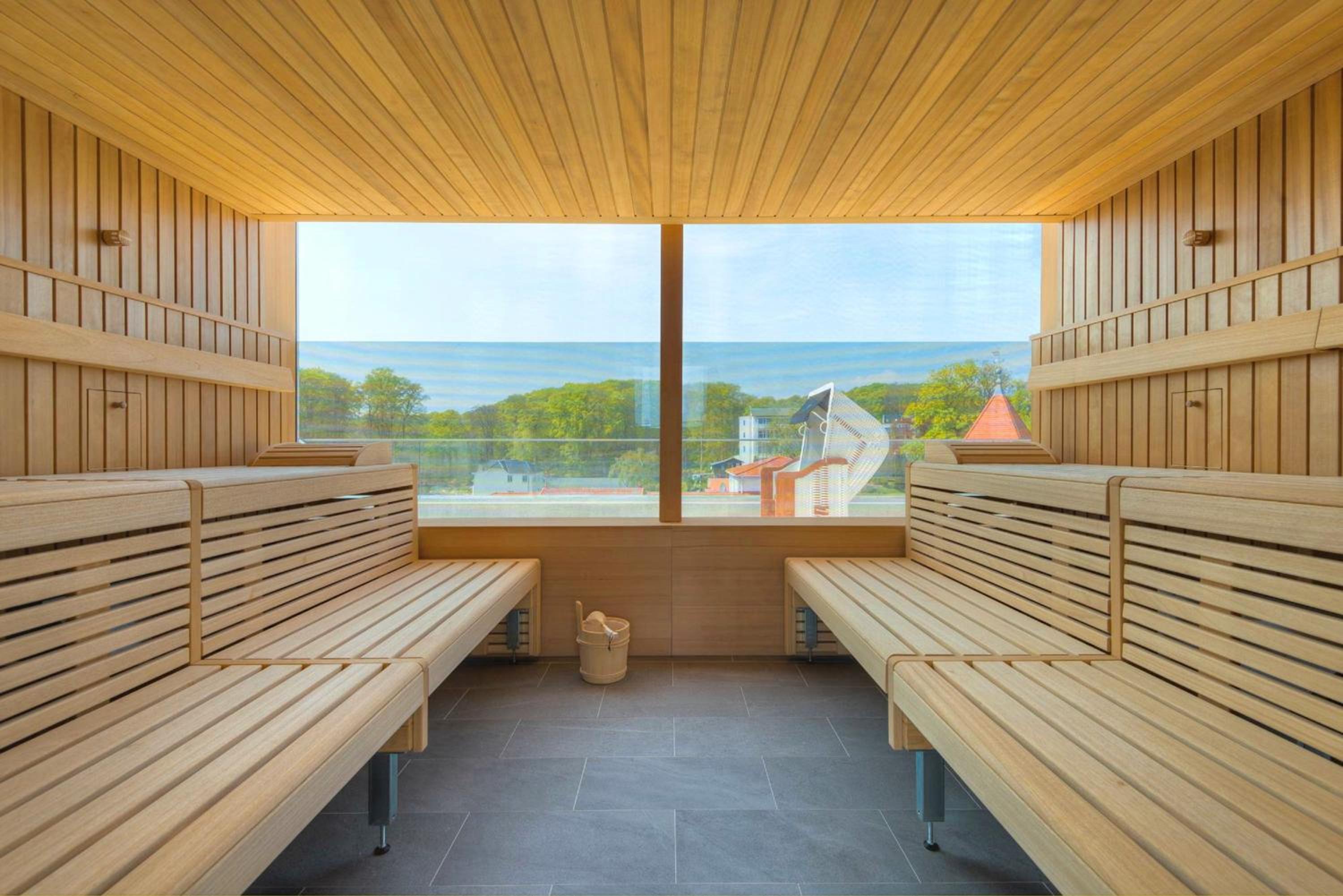 Pool und Sauna mit Meerblick, direkt an der Seebrücke - FIRST Sellin FeWo 3 8