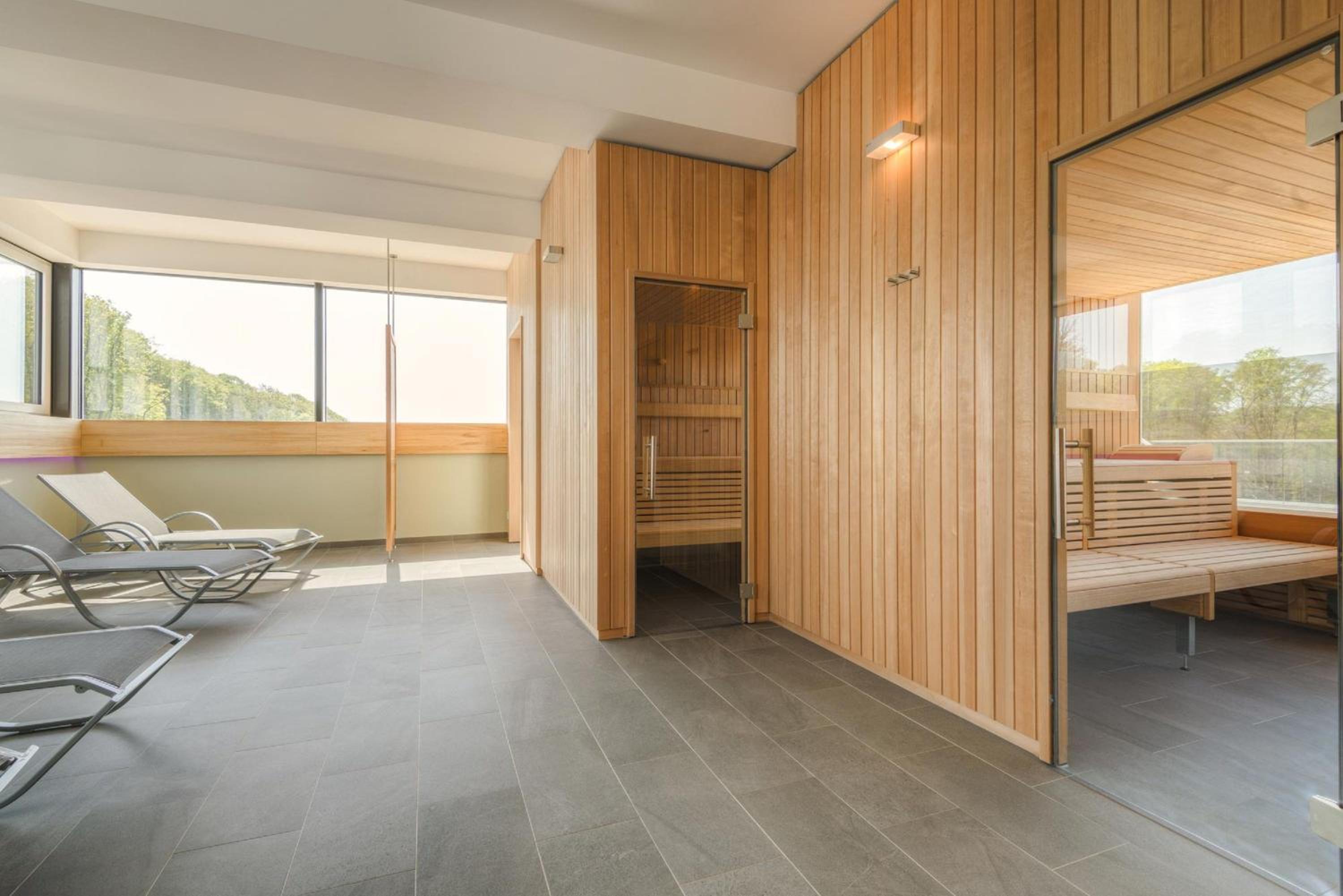 Pool und Sauna mit Meerblick, direkt an der Seebrücke - FIRST Sellin FeWo 3 8