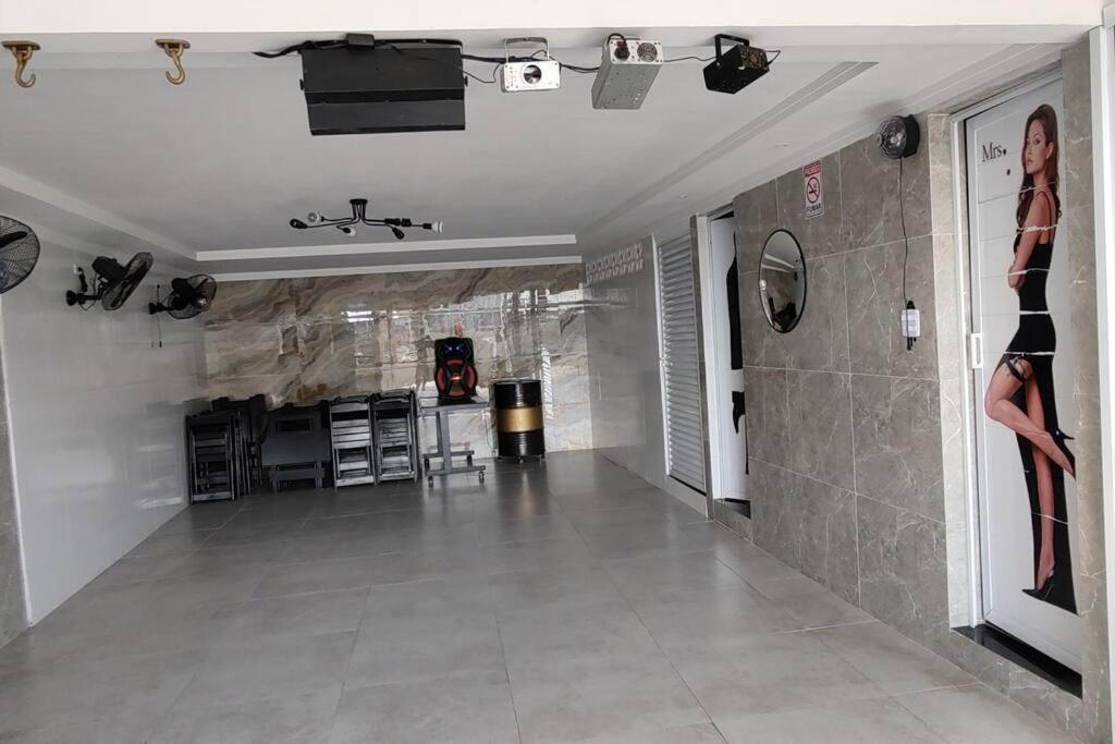 casa com piscina para 14 pessoas