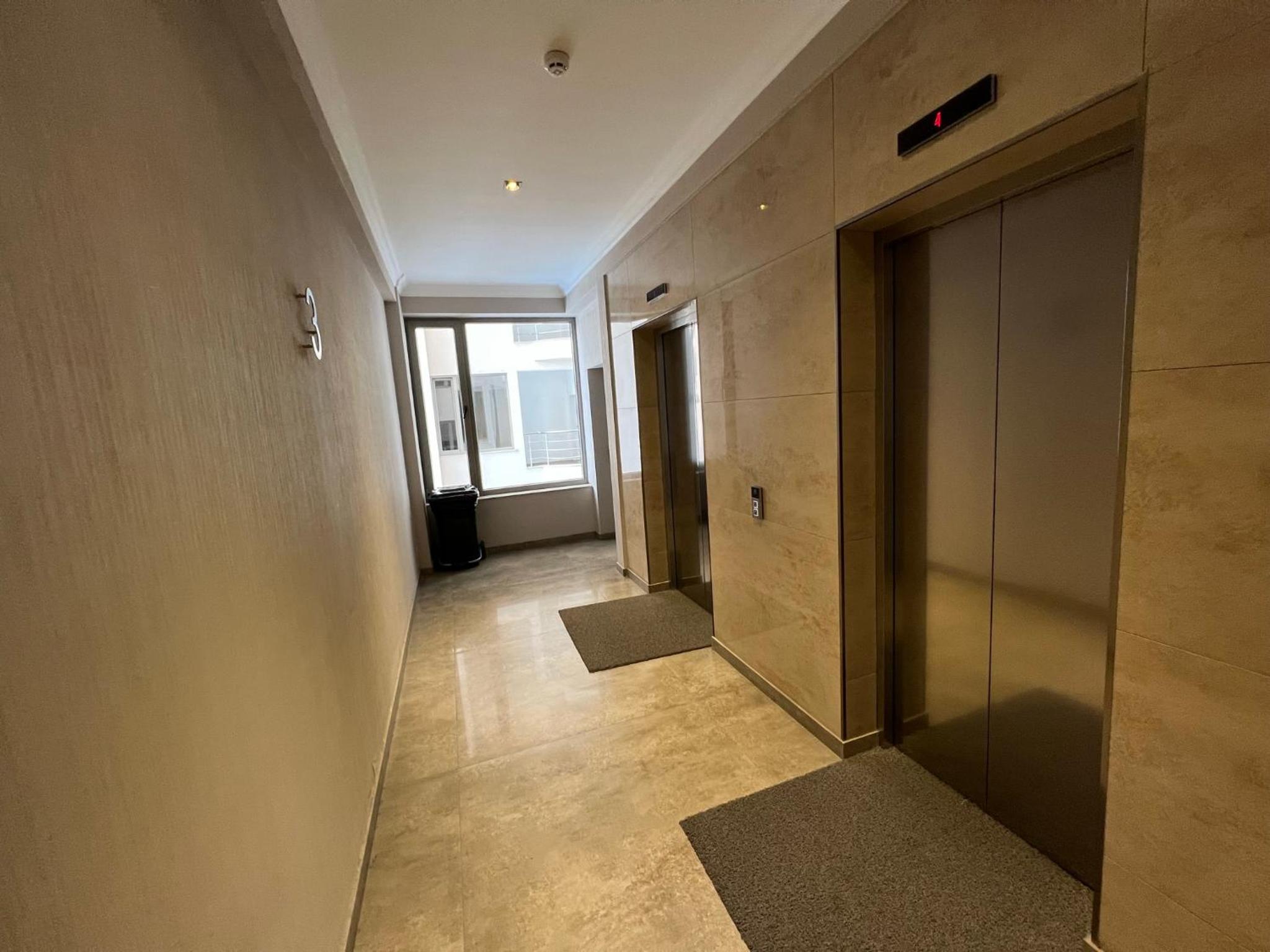 Bayil apartment by Baku Housing