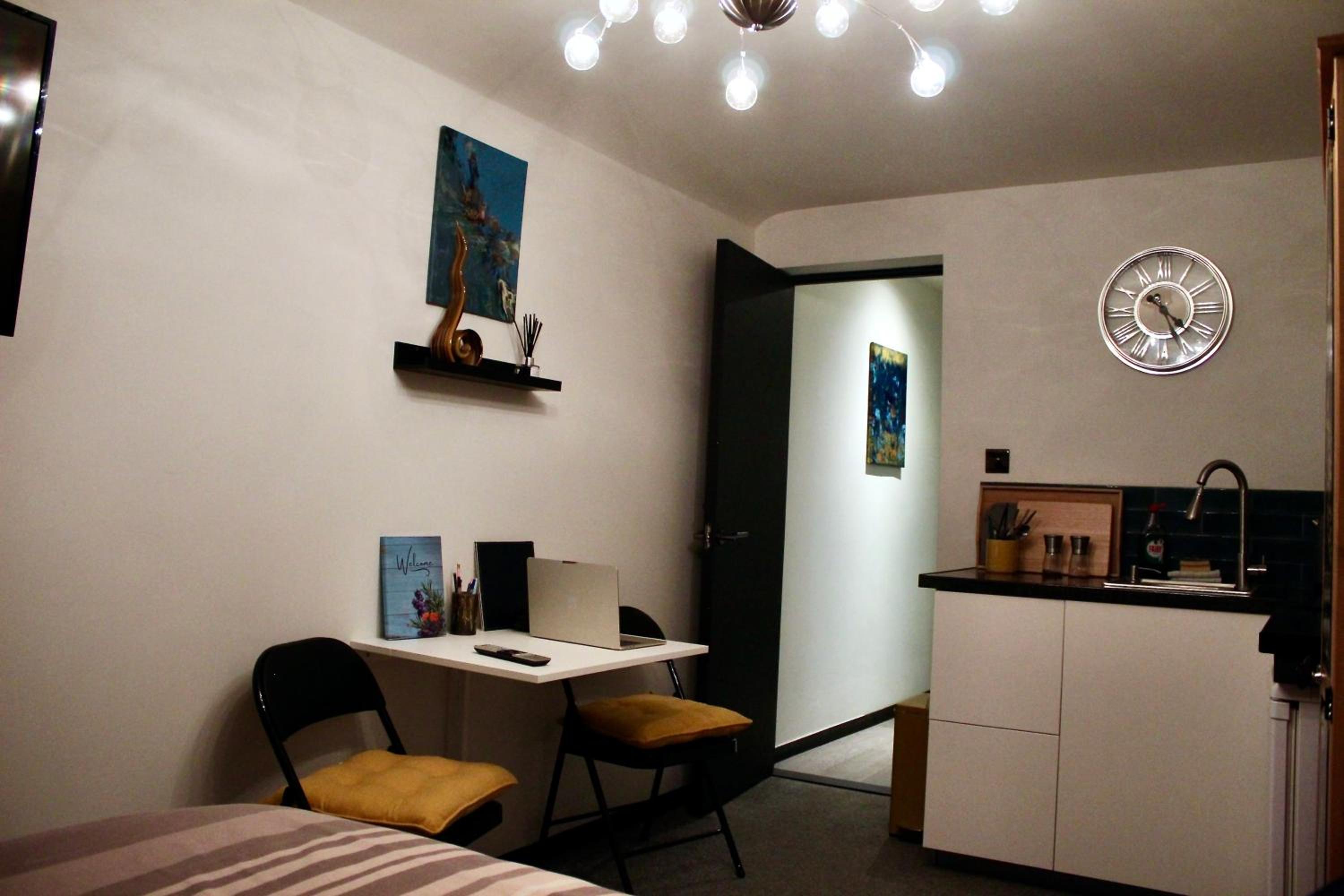 hotel room