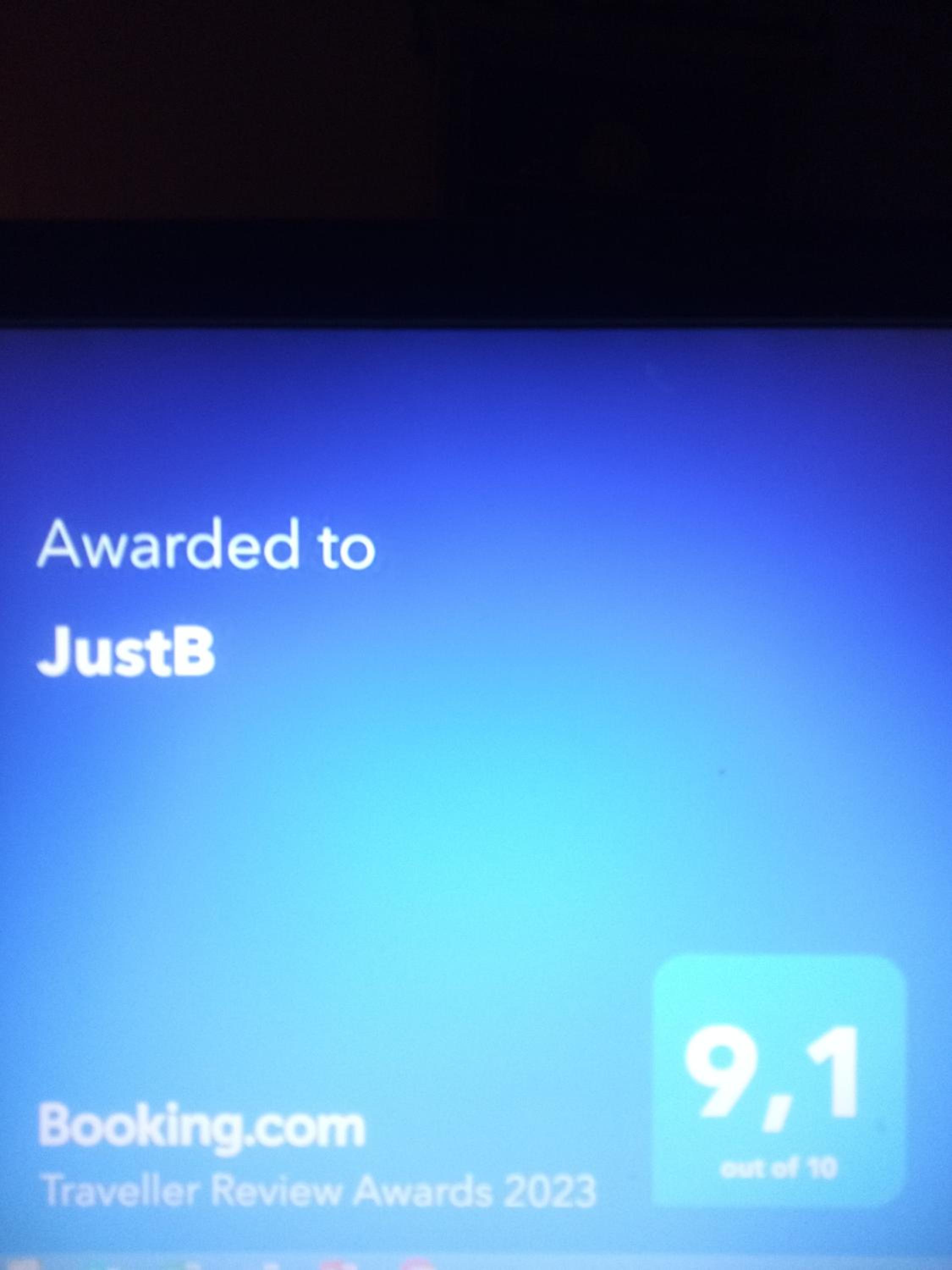 JustB