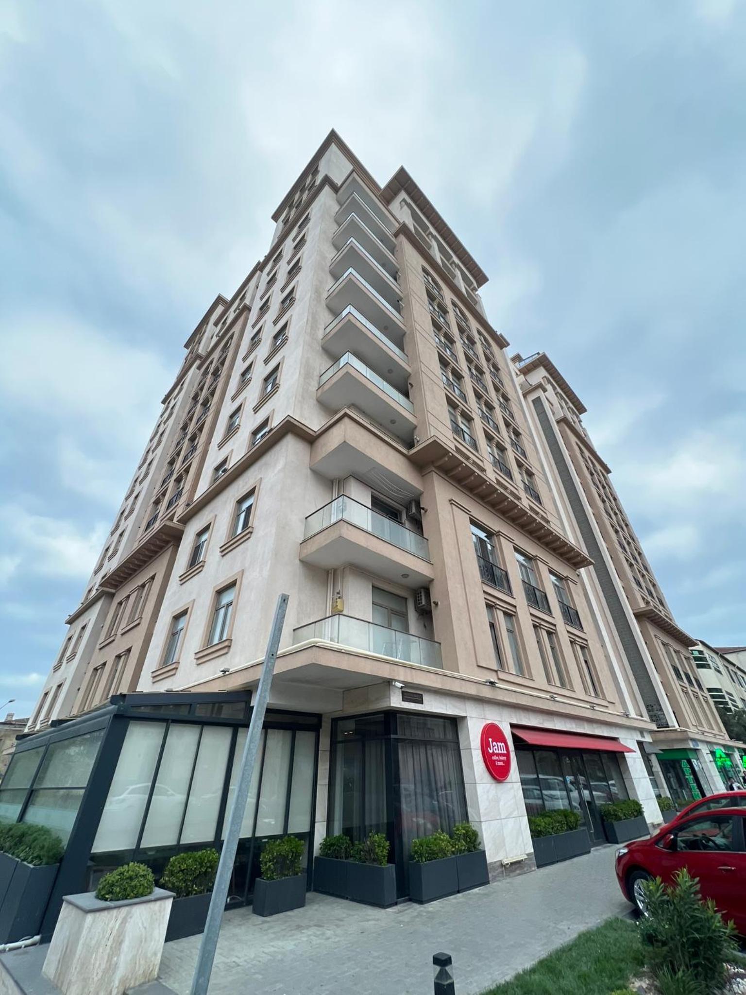 Bayil apartment by Baku Housing