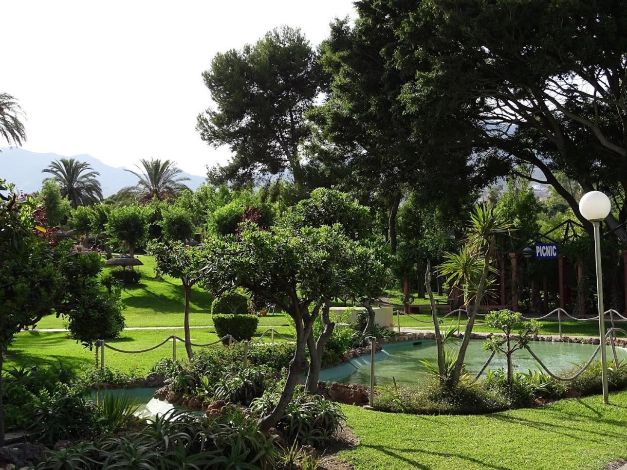 Benalmadena Front Line Sea View 1 Bedroom Large Apartment