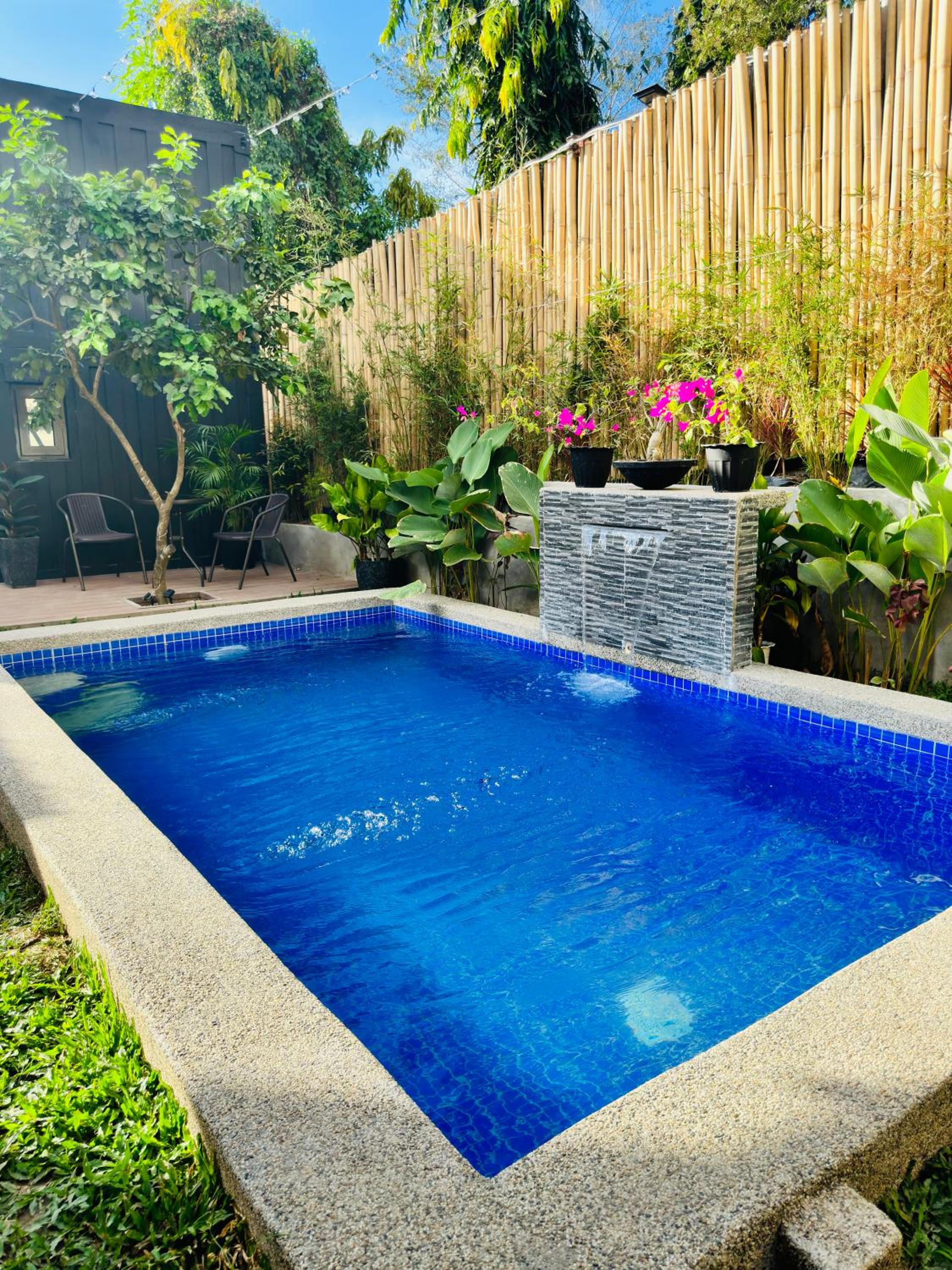 Likod Bahay Cabin view 3