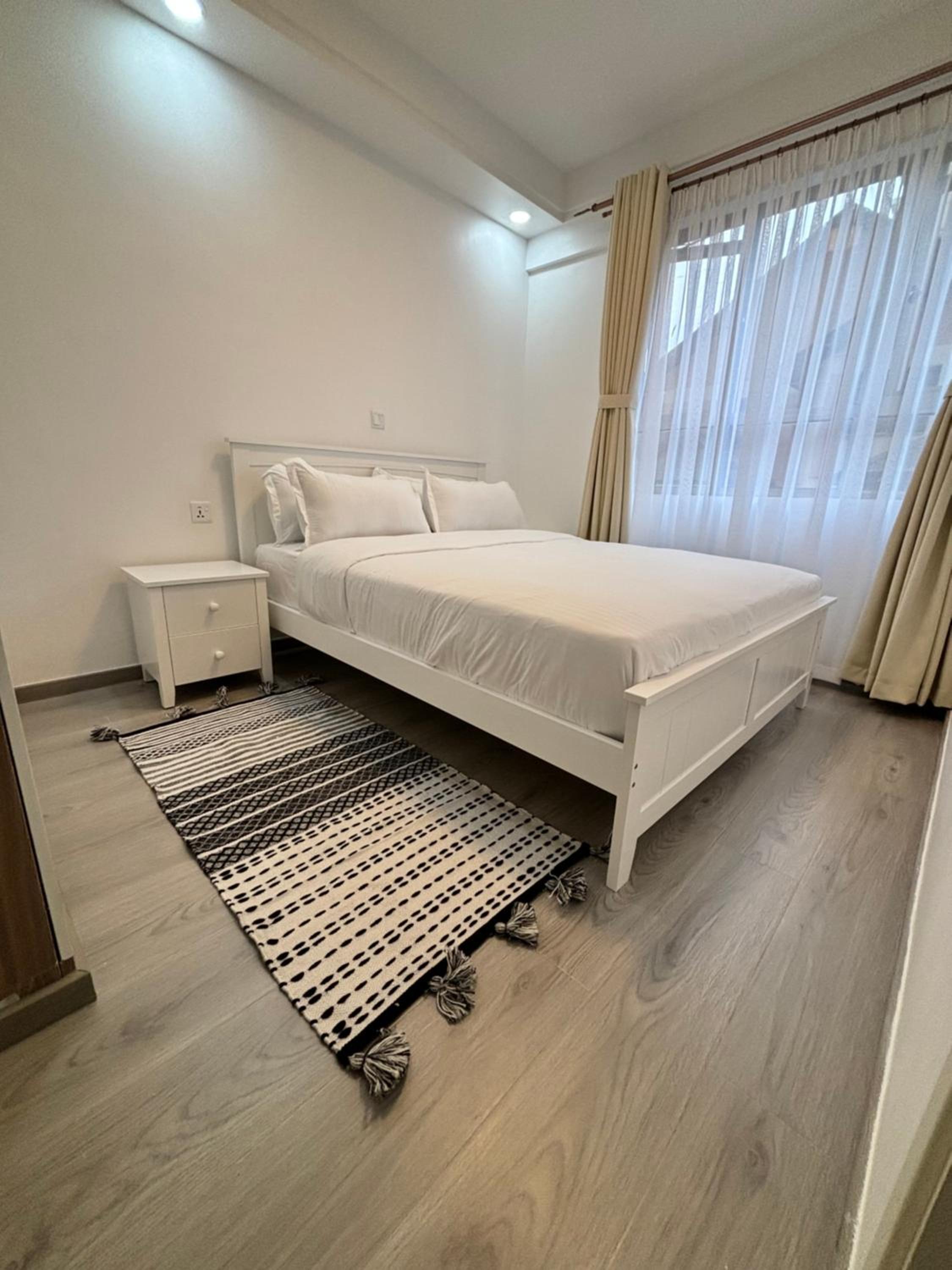 Goldpark Homes Two Bedroom with Golf Simulator & Gym view 3