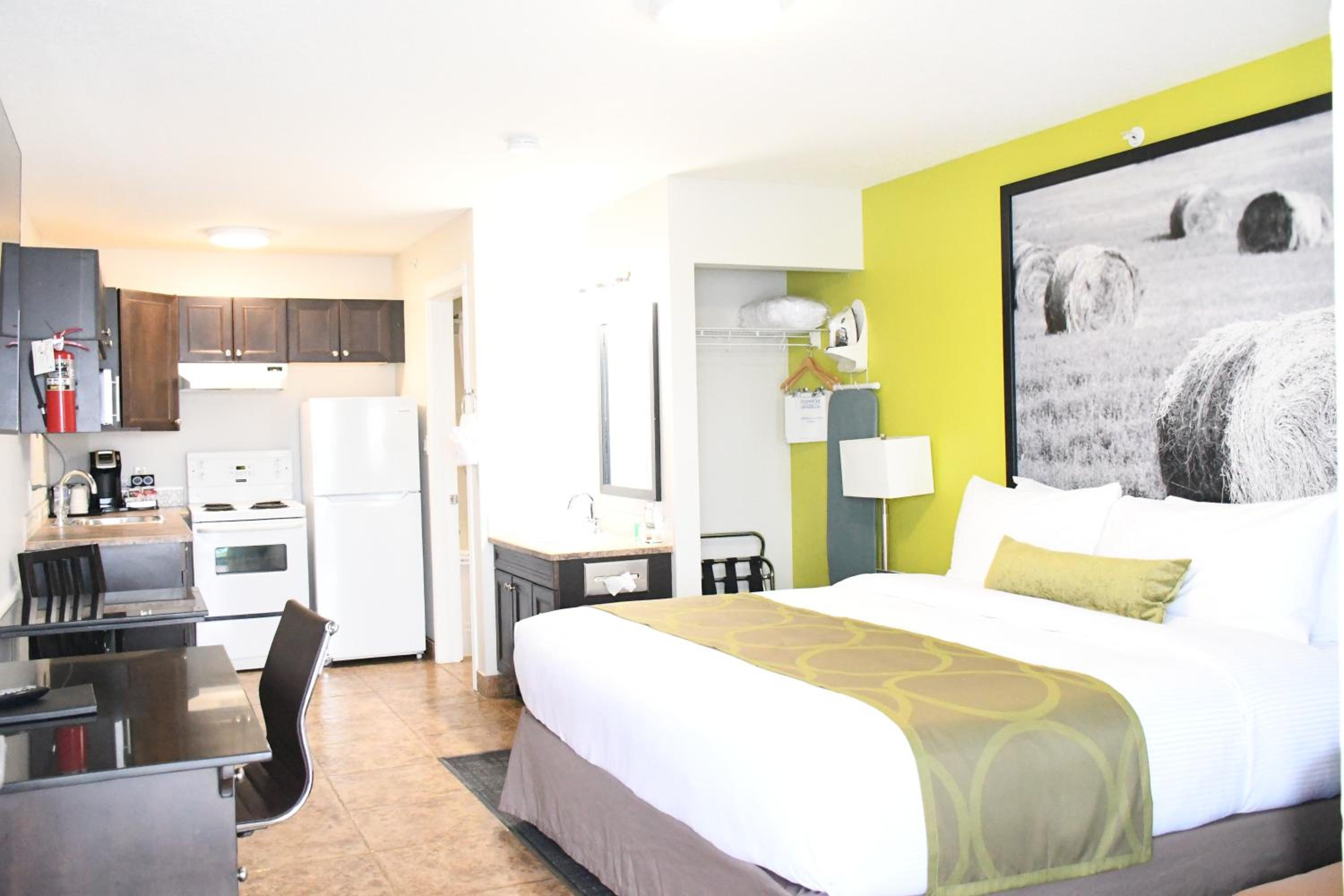 Super 8 by Wyndham Fort McMurray
