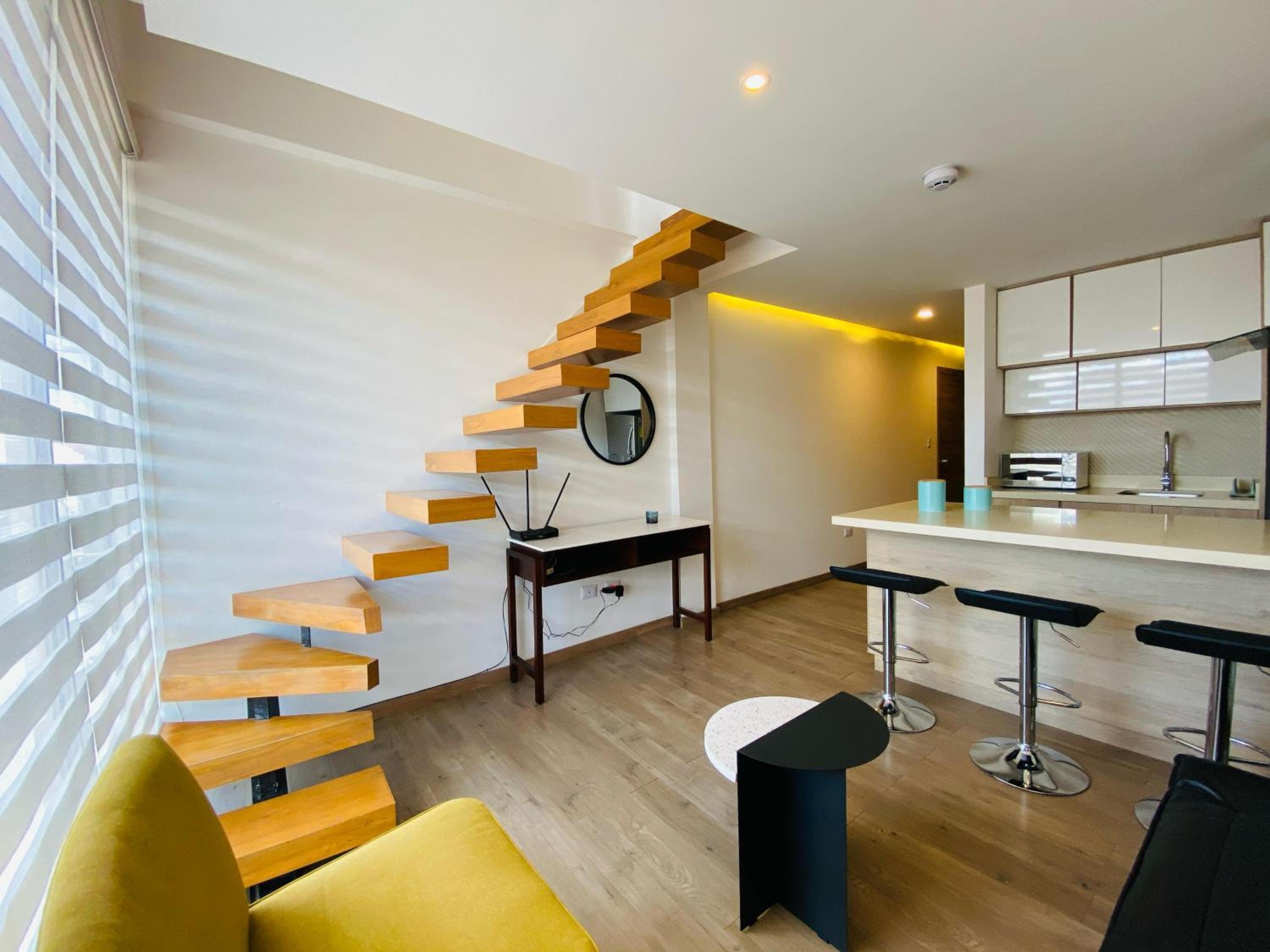 Hermoso dúplex nuevo con balcón y terraza