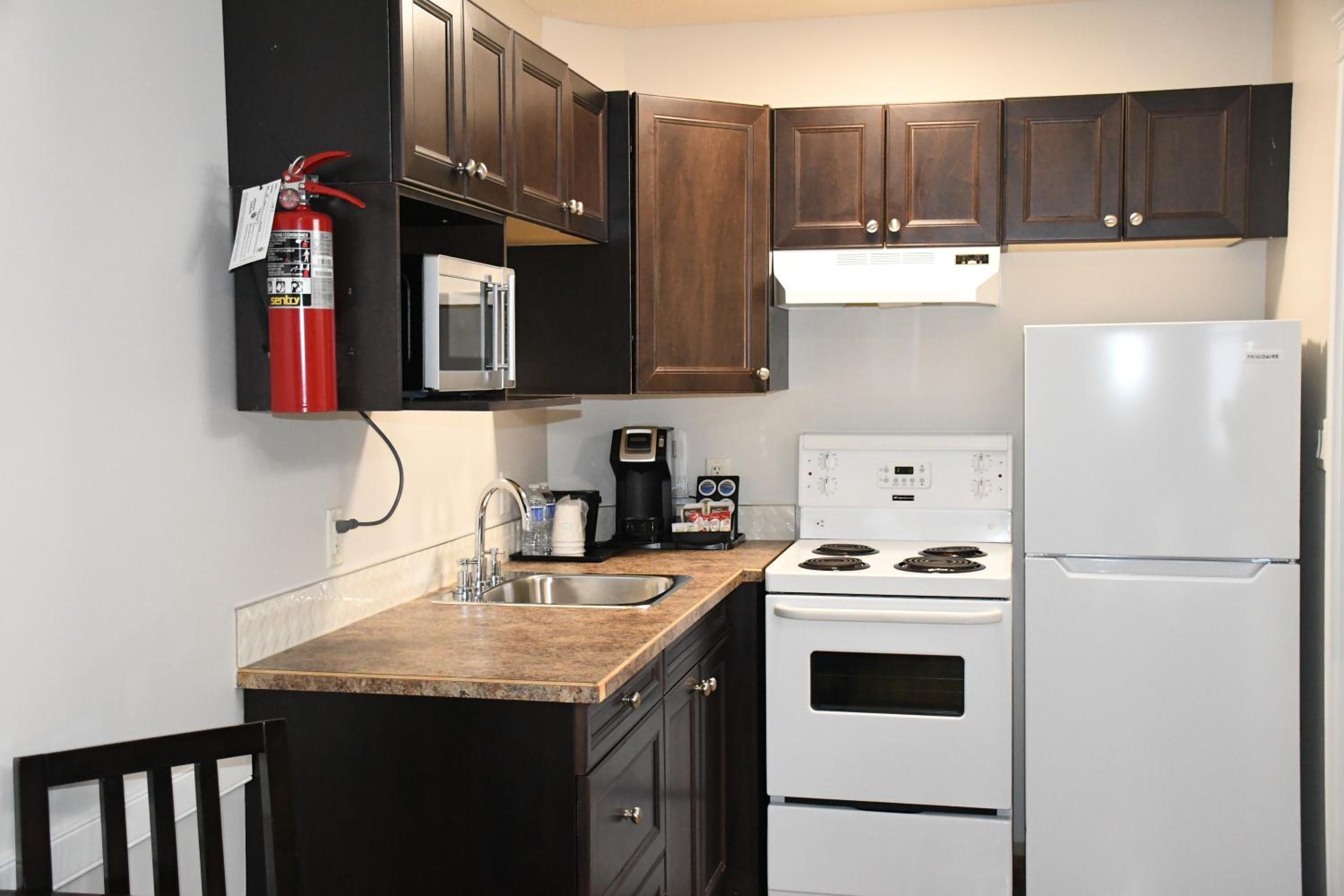 Super 8 by Wyndham Fort McMurray