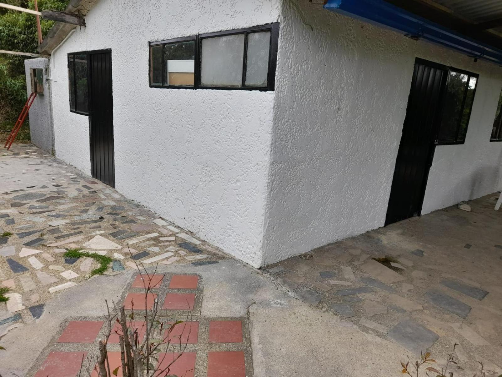 Acogedora cabaña entre las montañas de La Calera- Colombia