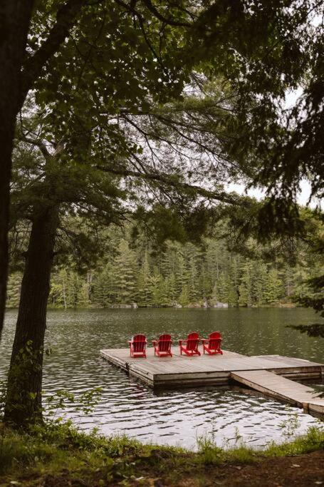Waterfront private cottage on Koshlong Lake