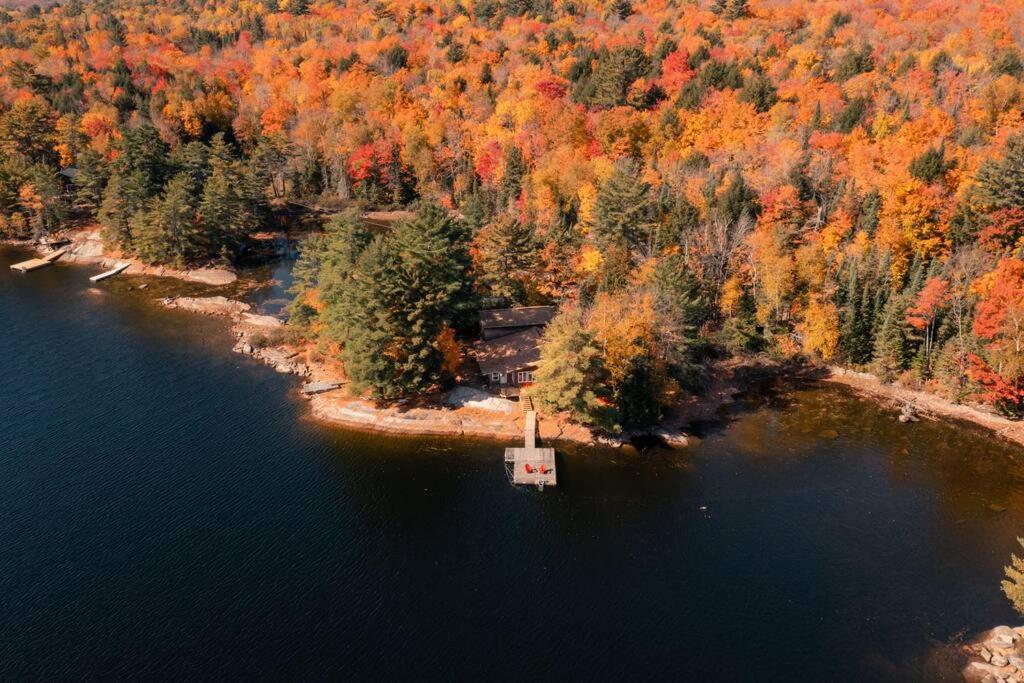 Waterfront private cottage on Koshlong Lake